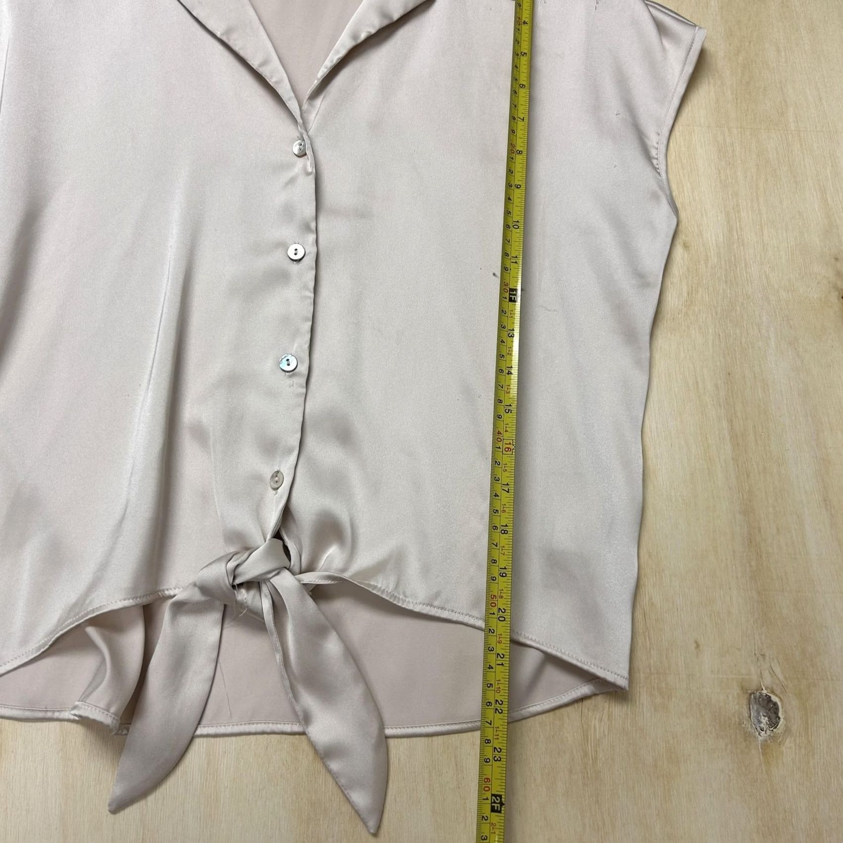 Rachel Zoe Rachel Zoe Cap Womens S Beige Blouse Satin Button Tie Front Sleeve Top Size S / US 4 / IT 40 - 4 Thumbnail