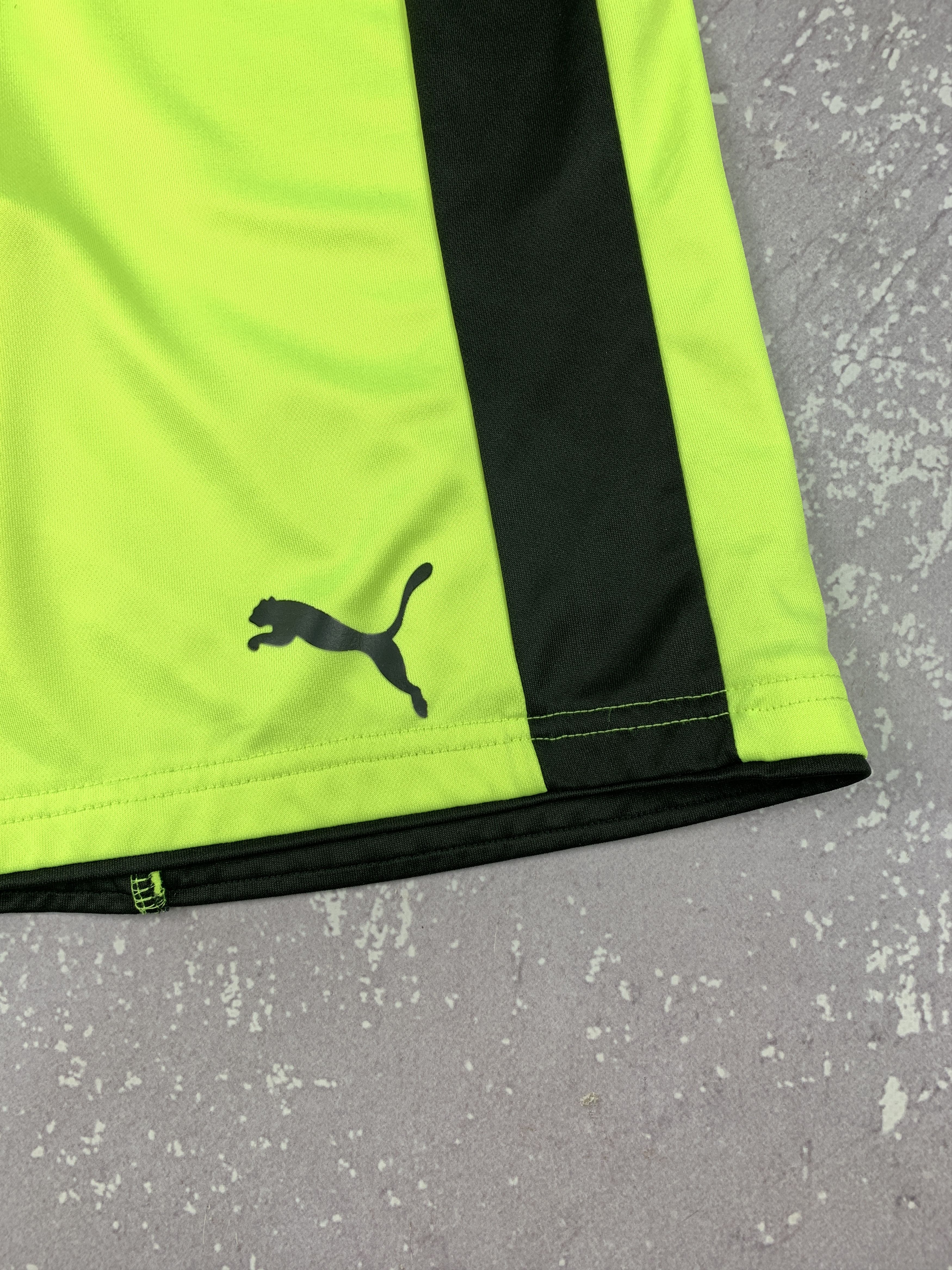 Puma Puma Acid Soccer Football Sport Shorts Mens M Acid Green Size US 32 / EU 48 - 4 Thumbnail