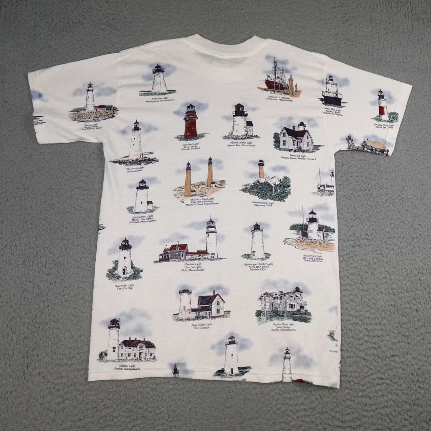 Gildan VINTAGE Gildan Lighthouse Shirt Mens M White Graphic Print Nautical Tee Size US M / EU 48-50 / 2 - 7 Thumbnail