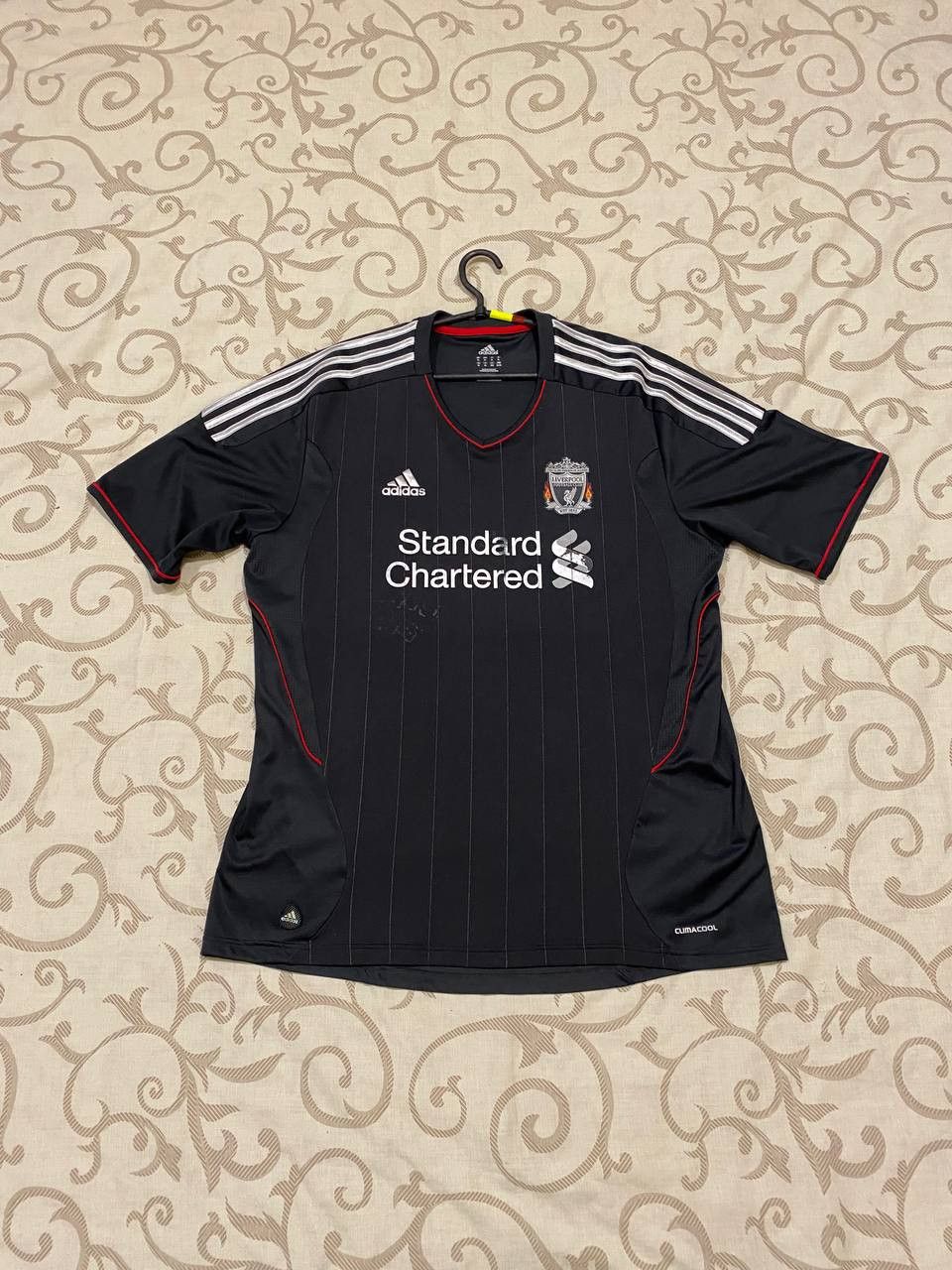 Adidas Adidas Liverpool FC Pinstripe “Standard Chartered” Jersey Size US XL / EU 56 / 4 - 1 Thumbnail