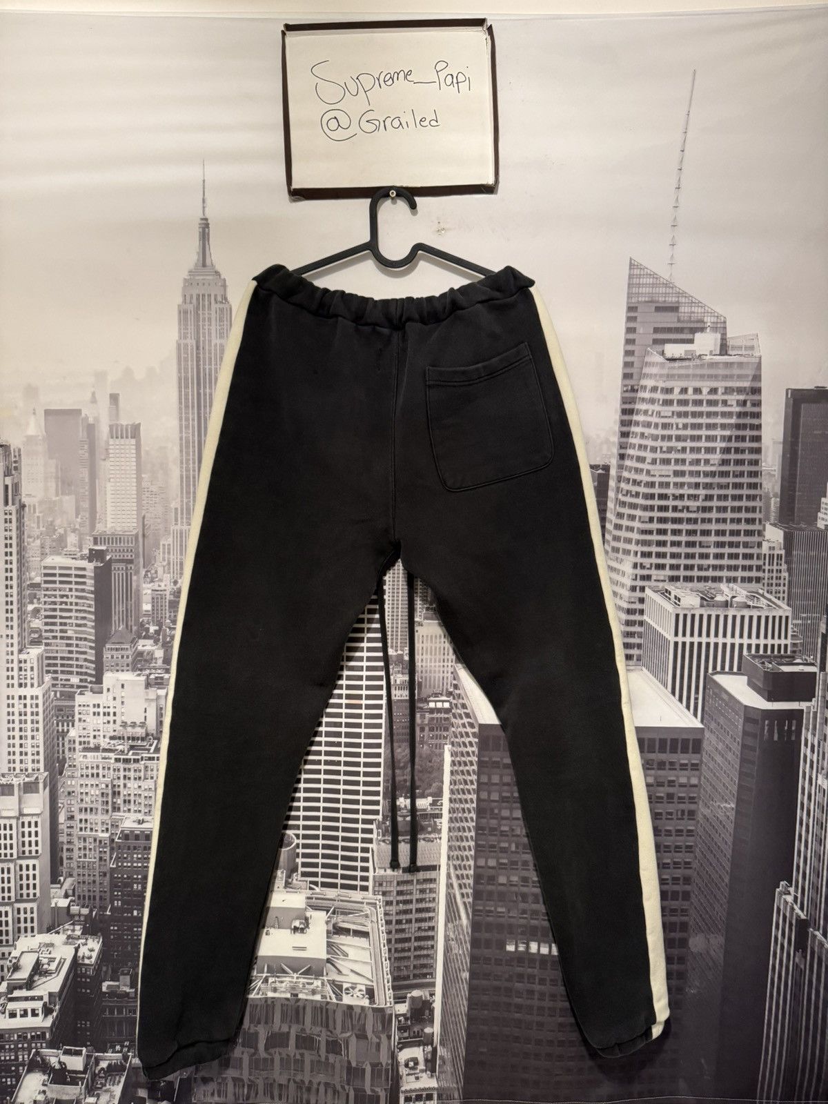 Fear of God Fear of God Essentials Stripe Sweatpants FW19 Black SZ S Size US 32 / EU 48 - 6 Thumbnail