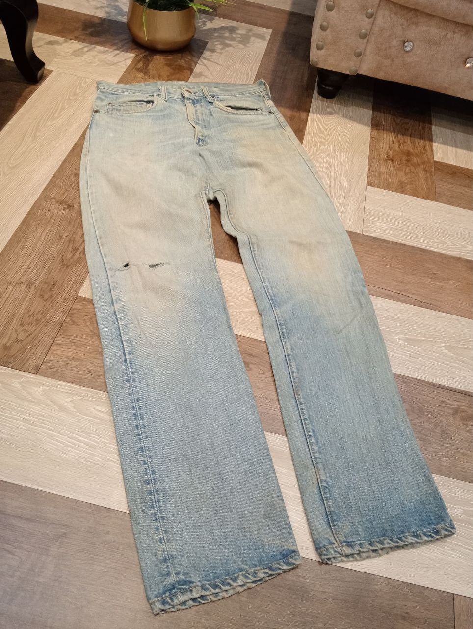Levi's LEVI'S VINTAGE 505-0217 TOP BUTTON #8 DISTRESSED DENIM PANTS Size US 32 / EU 48 - 3 Thumbnail