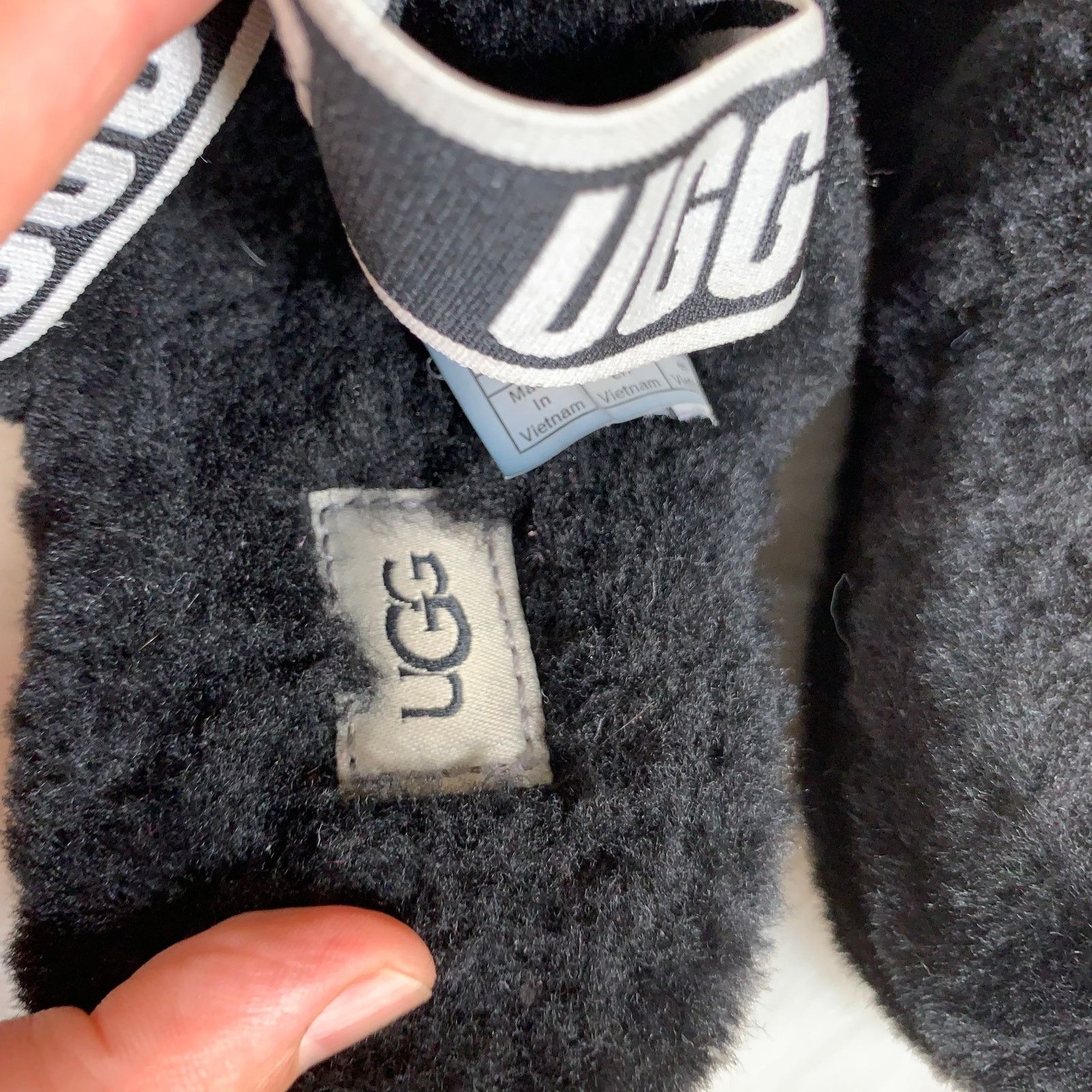Ugg UGG Oh Yeah double strap flat sandals in black Size 9 Size US 9 / IT 39 - 12 Thumbnail