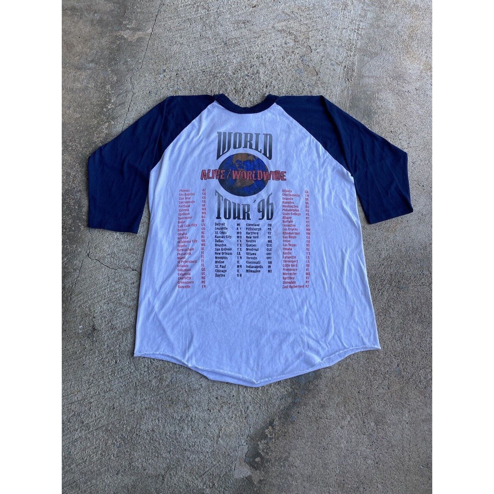 Band Tees Vintage 90’s KISS Army 1996 Concert Raglan Shirt XL Stained Size US XL / EU 56 / 4 - 8 Thumbnail