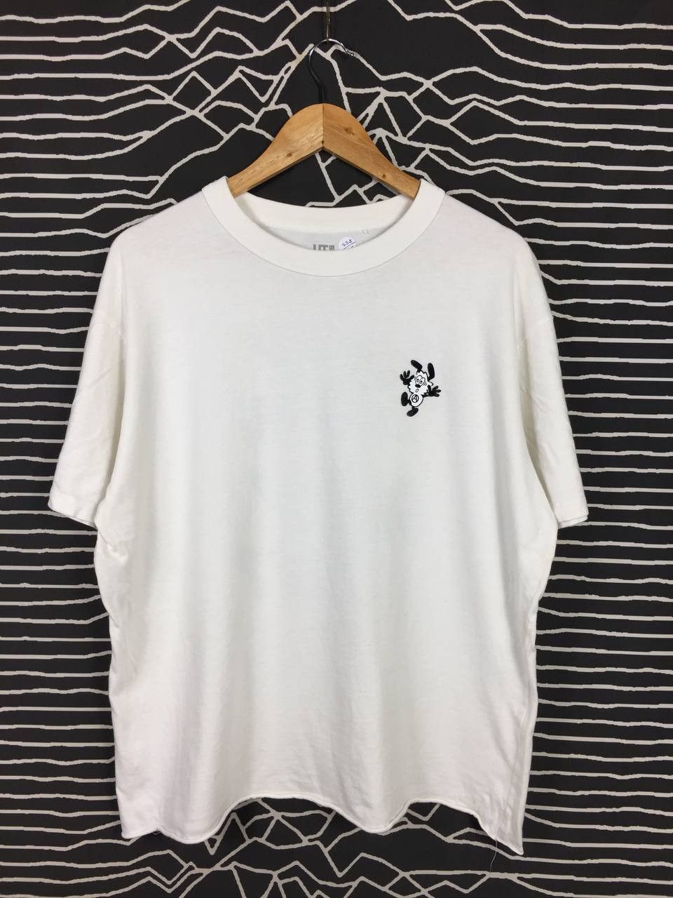 Japanese Brand × Uniqlo Uniqlo X Verdy “Why Bother? Why Not?” Cartoon Tee Size US M / EU 48-50 / 2 - 5 Thumbnail