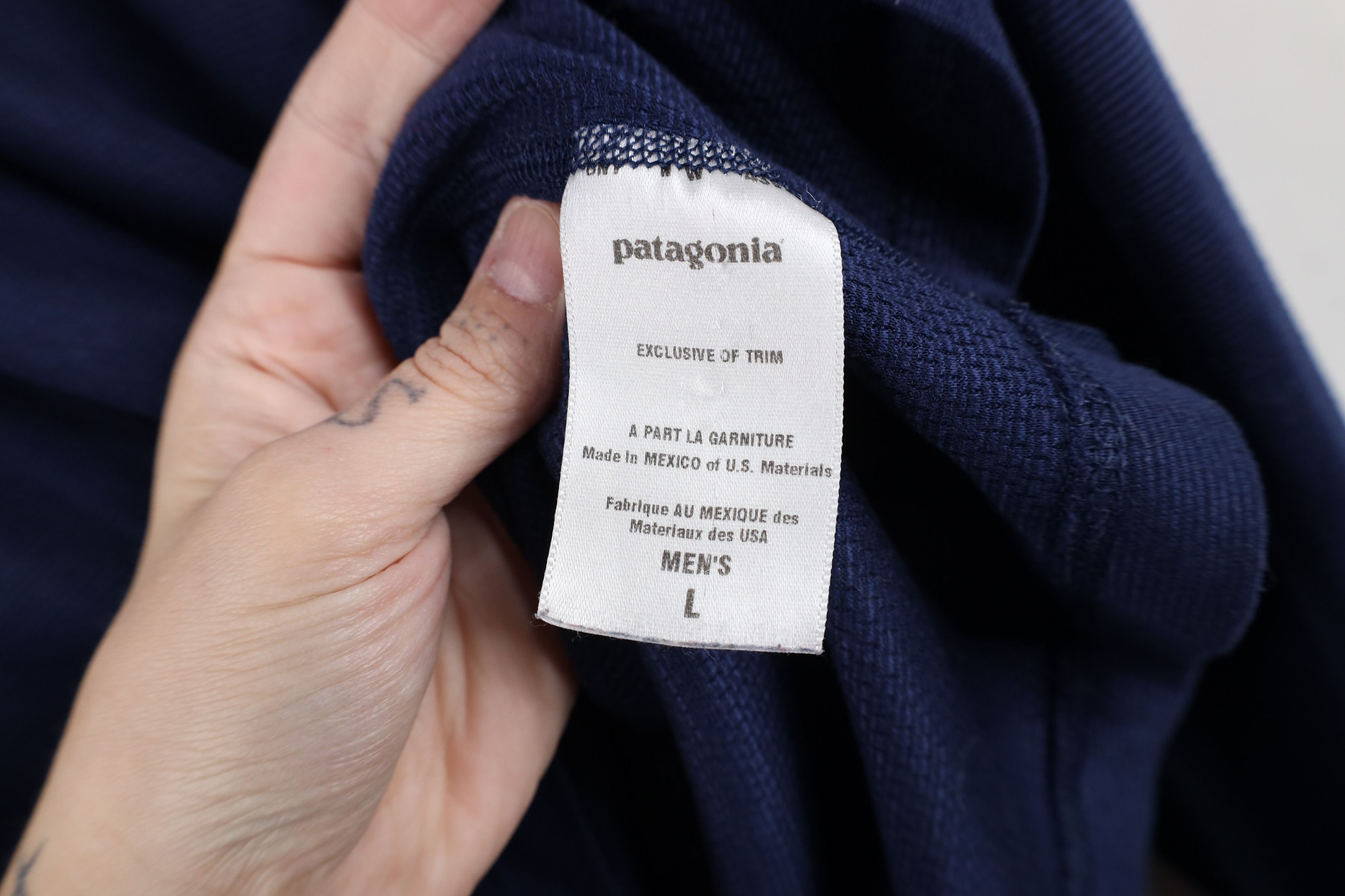 Patagonia Vintage Patagonia Capilene Spell Long Sleeve T-Shirt Blue Size US L / EU 52-54 / 3 - 7 Thumbnail