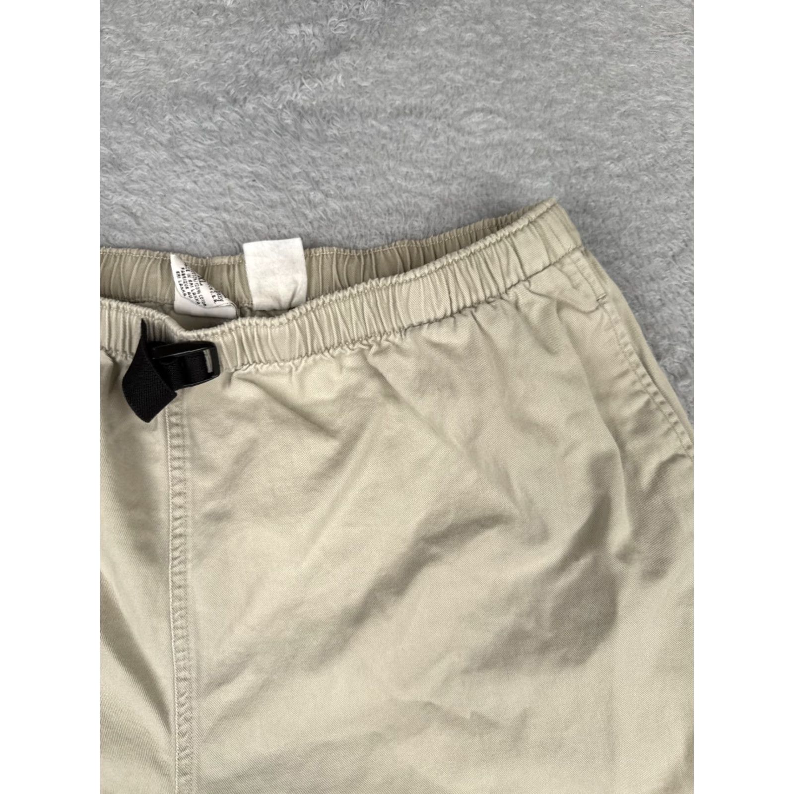 Vintage VINTAGE Columbia Shorts Women Extra Large Beige Belted Elastic Waist Cotton 36x5 Cargo Size 40" / US 18 - 5 Thumbnail