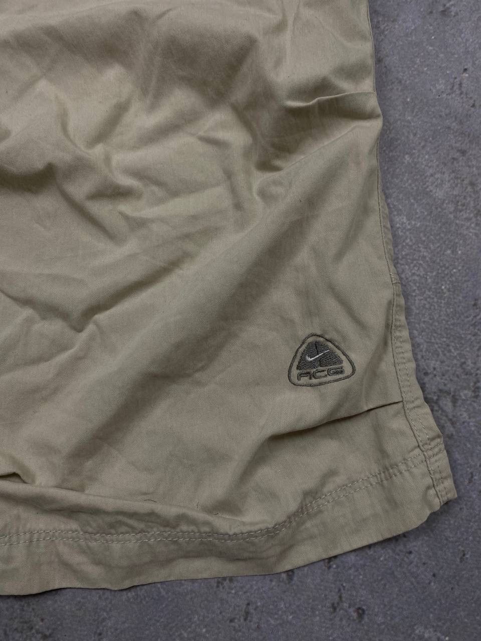 Nike × Nike ACG × Vintage Nike ACG beige vintage shorts 90s 00s y2k hype Size US 34 / EU 50 - 2 Thumbnail
