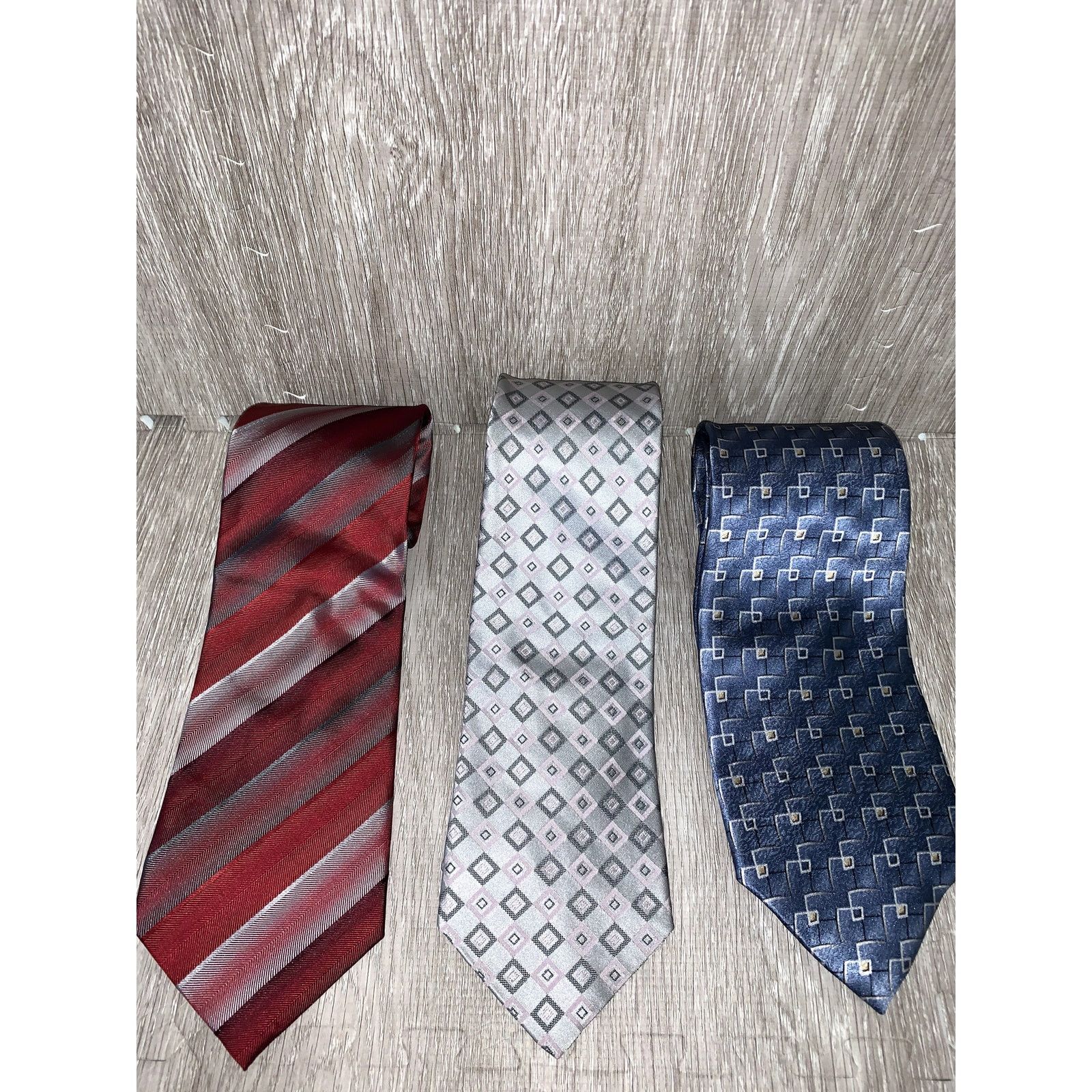 Van Heusen Van Heusen Men's Silk Ties Set of 3 Geometric Designer Size ONE SIZE - 1 Thumbnail