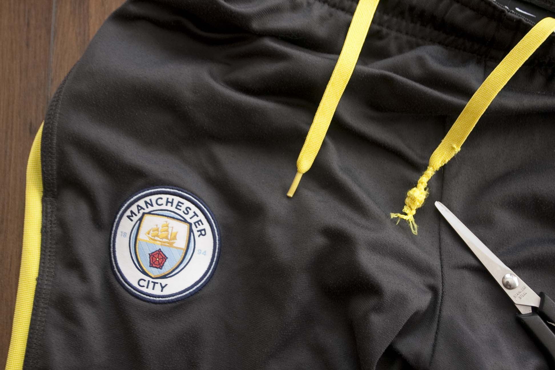 Nike Manchester City Nike Track Pants Size S /32x26.5 Size US 32 / EU 48 - 4 Thumbnail