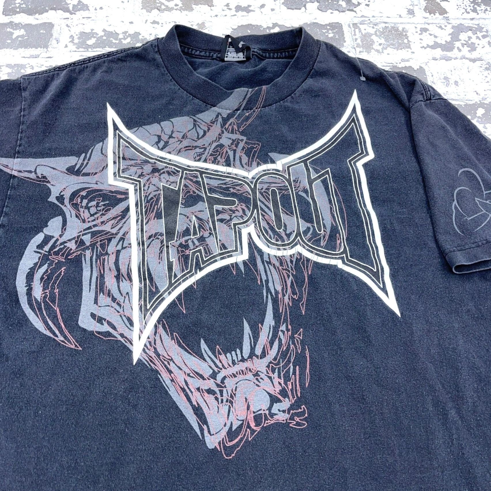 Tapout VINTAGE Tapout Men T-Shirt Large Black Graphic MMA Punk Goth 90s Casual All Seasons Size US L / EU 52-54 / 3 - 2 Thumbnail