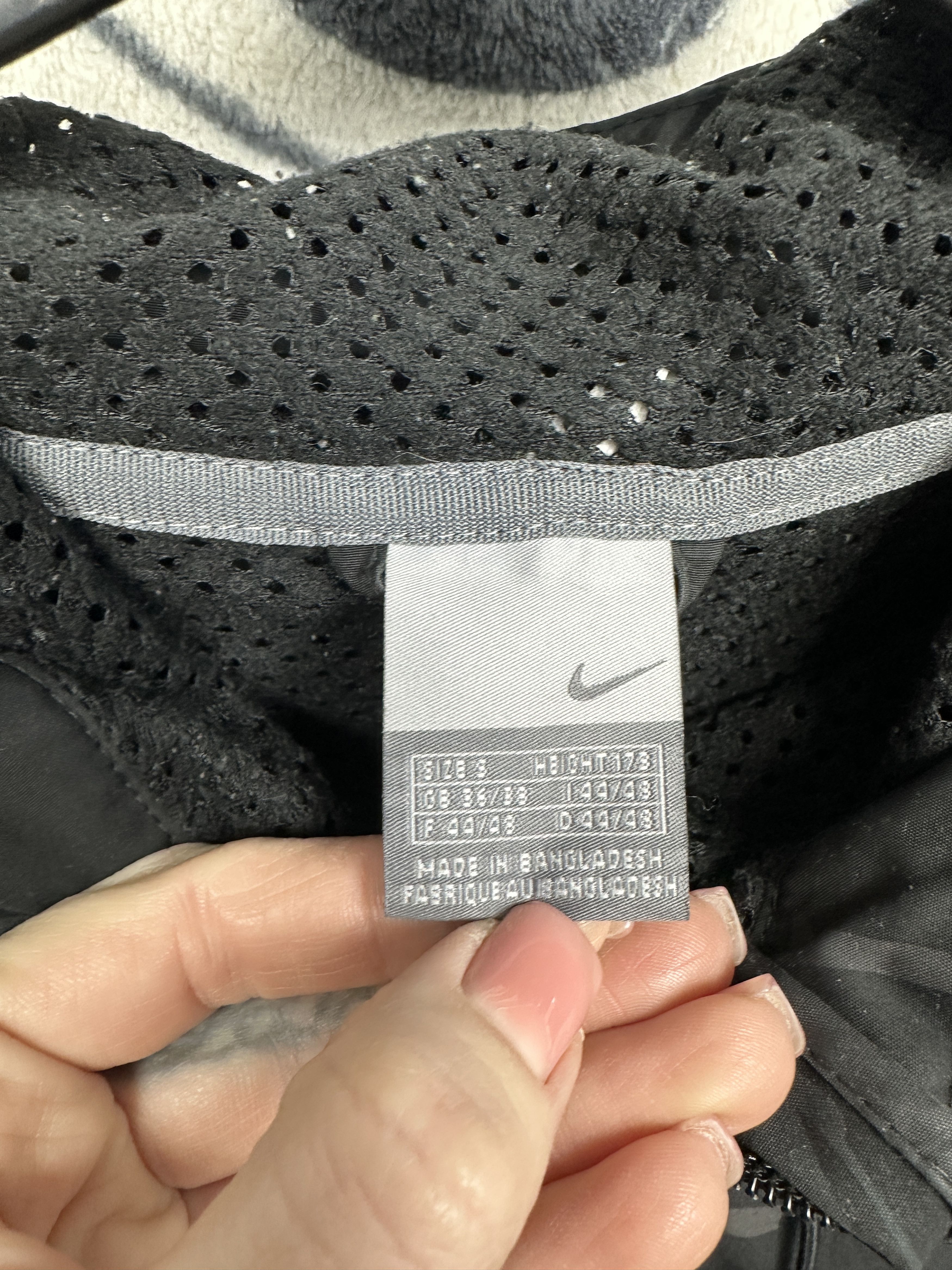 Nike Nike Camo Mens Windbreaker Jacket Y2K Drill style Size US S / EU 44-46 / 1 - 4 Thumbnail