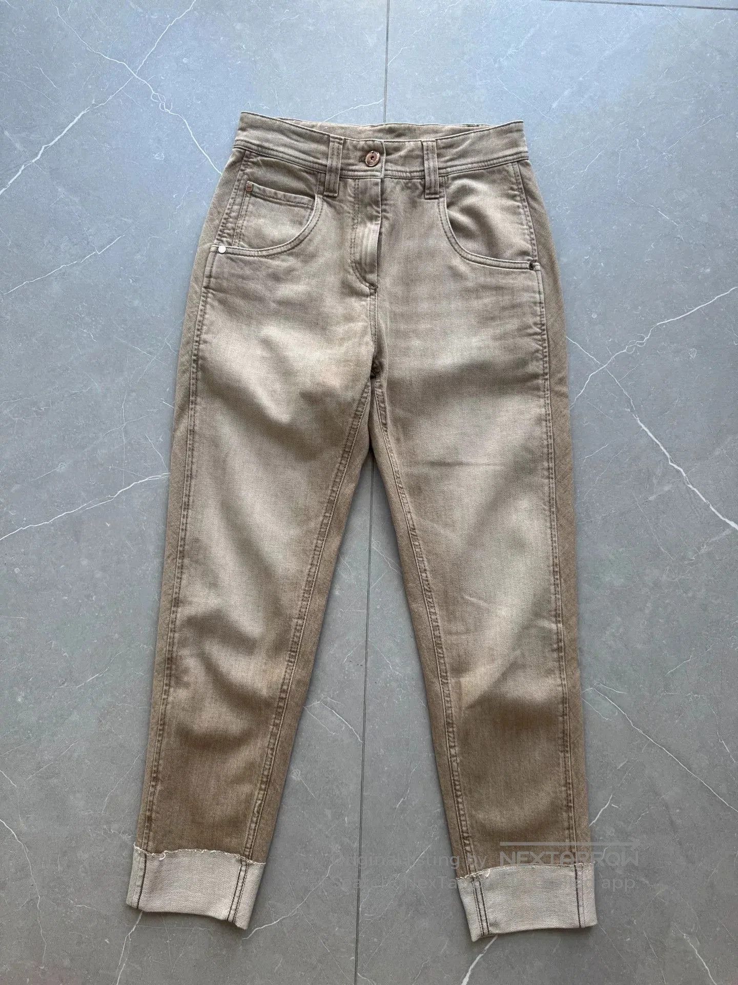 Brunello Cucinelli Beige Straight Jeans.