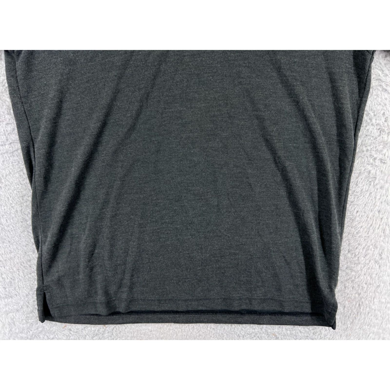 TravisMathew Travis Mathew Polo Shirt Mens L Gray Solid Golf Outdoor Knit Short Sleeve Regular Fit Size US L / EU 52-54 / 3 - 7 Thumbnail