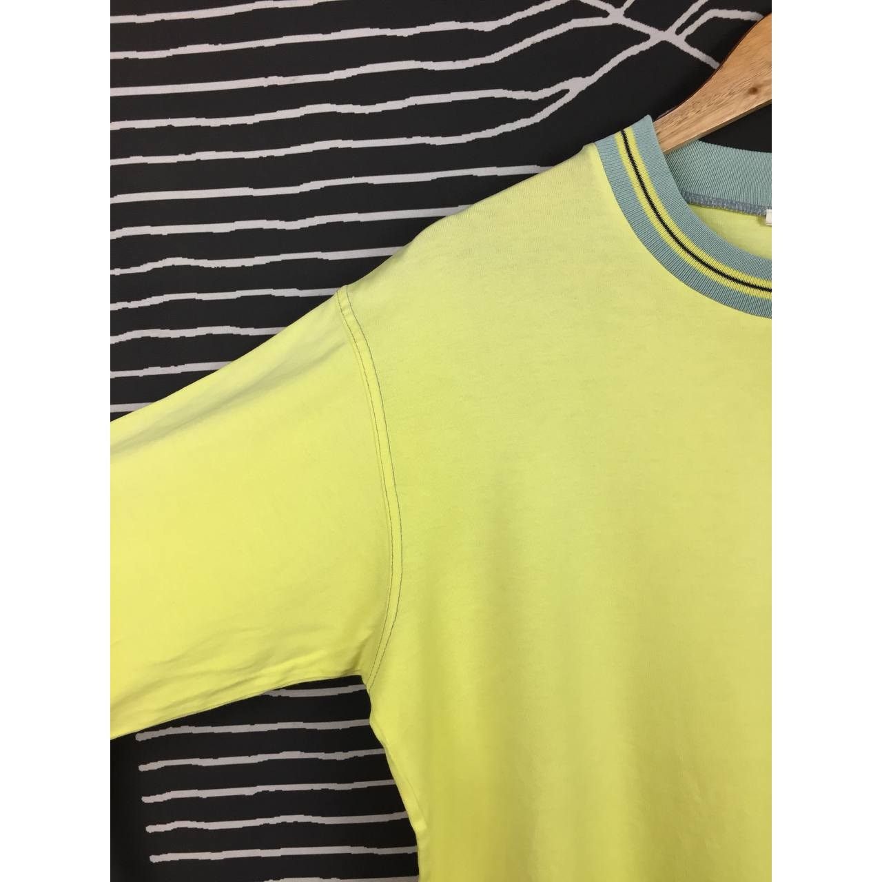 Ellesse × Vintage Vtg Ellesse Perugia Italia Embroidered Logo Longsleeve Tee Size US L / EU 52-54 / 3 - 4 Thumbnail