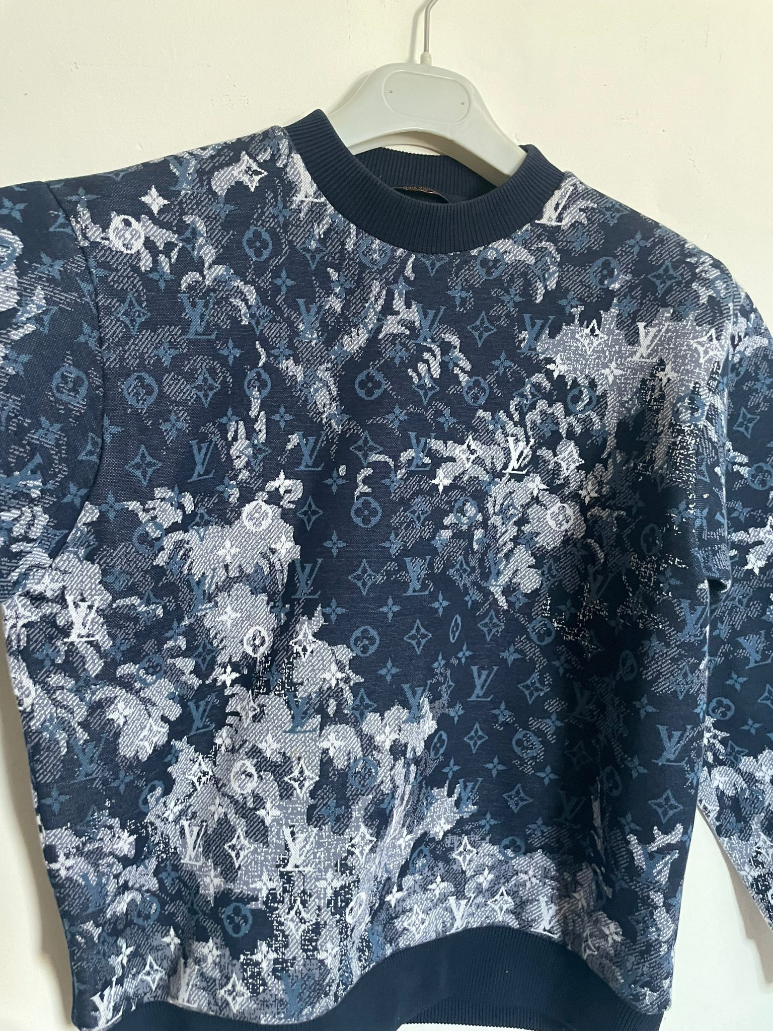 Louis Vuitton Louis Vuitton tapestry monogram sweater Size US XS / EU 42 / 0 - 1 Thumbnail