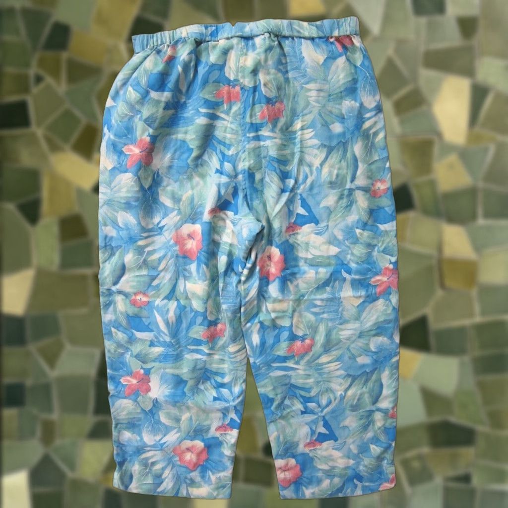 Vintage Pineapple Moon 100% Silk Capri Pant Women Small Blue Floral Hawaiian Pink 80s 90s Wide-Leg Pockets Zip Button Dressy Casual Size 28" / US 6 / IT 42 - 1 Thumbnail