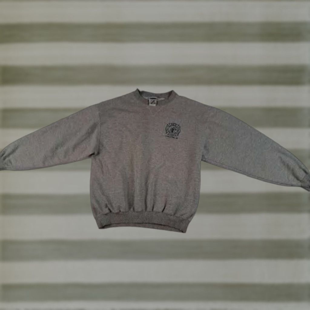Jerzees **JERZEES Z Class Large Grey Sweatshirt** User: **Large Grey Jerzees Z Class Sweatshirt** Size US L / EU 52-54 / 3 - 1 Thumbnail