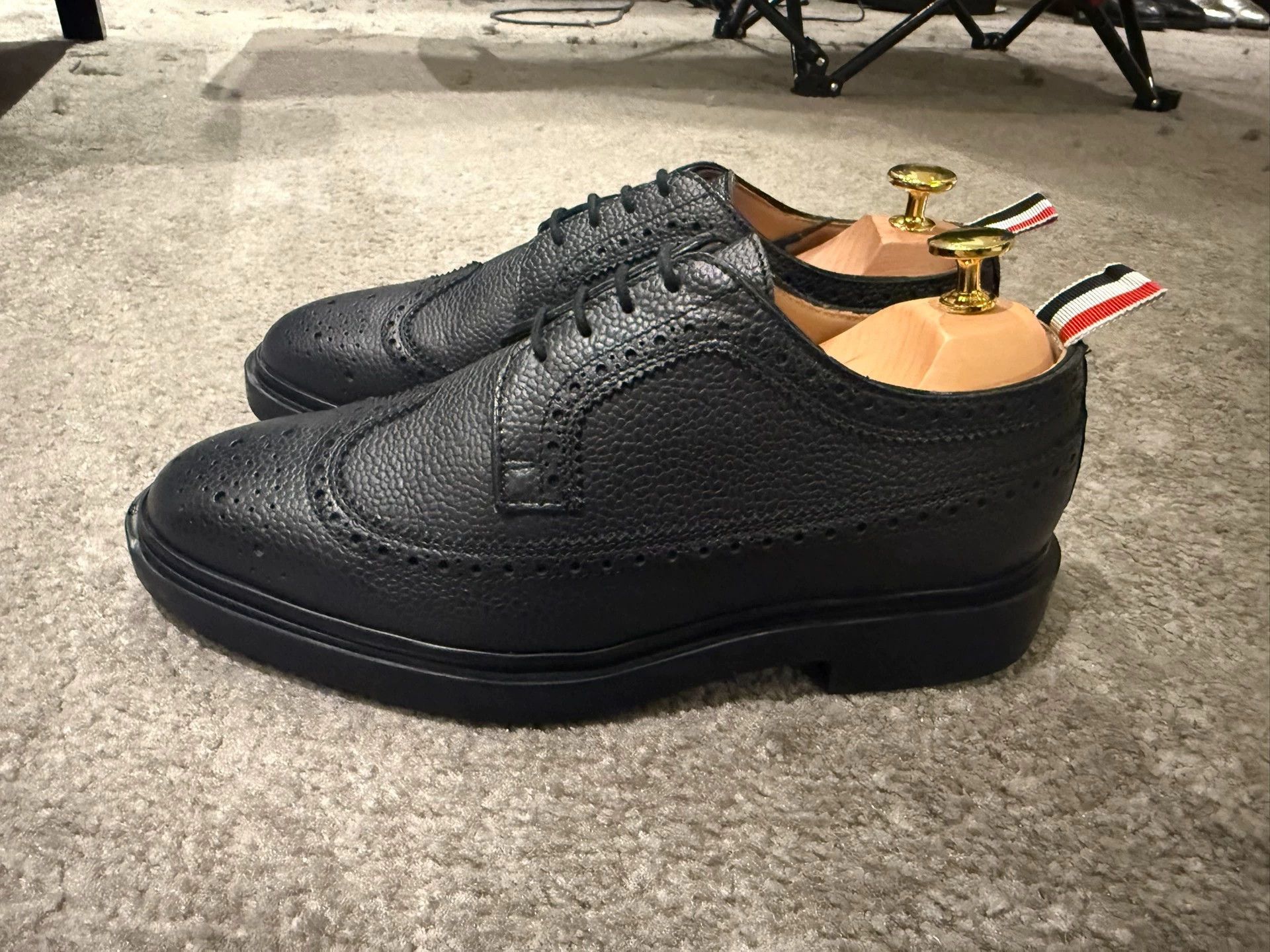 Thom Browne Thom Browne Black Carved Rubber Sole Leather Shoes US6 Size US 6 / EU 39 - 2 Thumbnail
