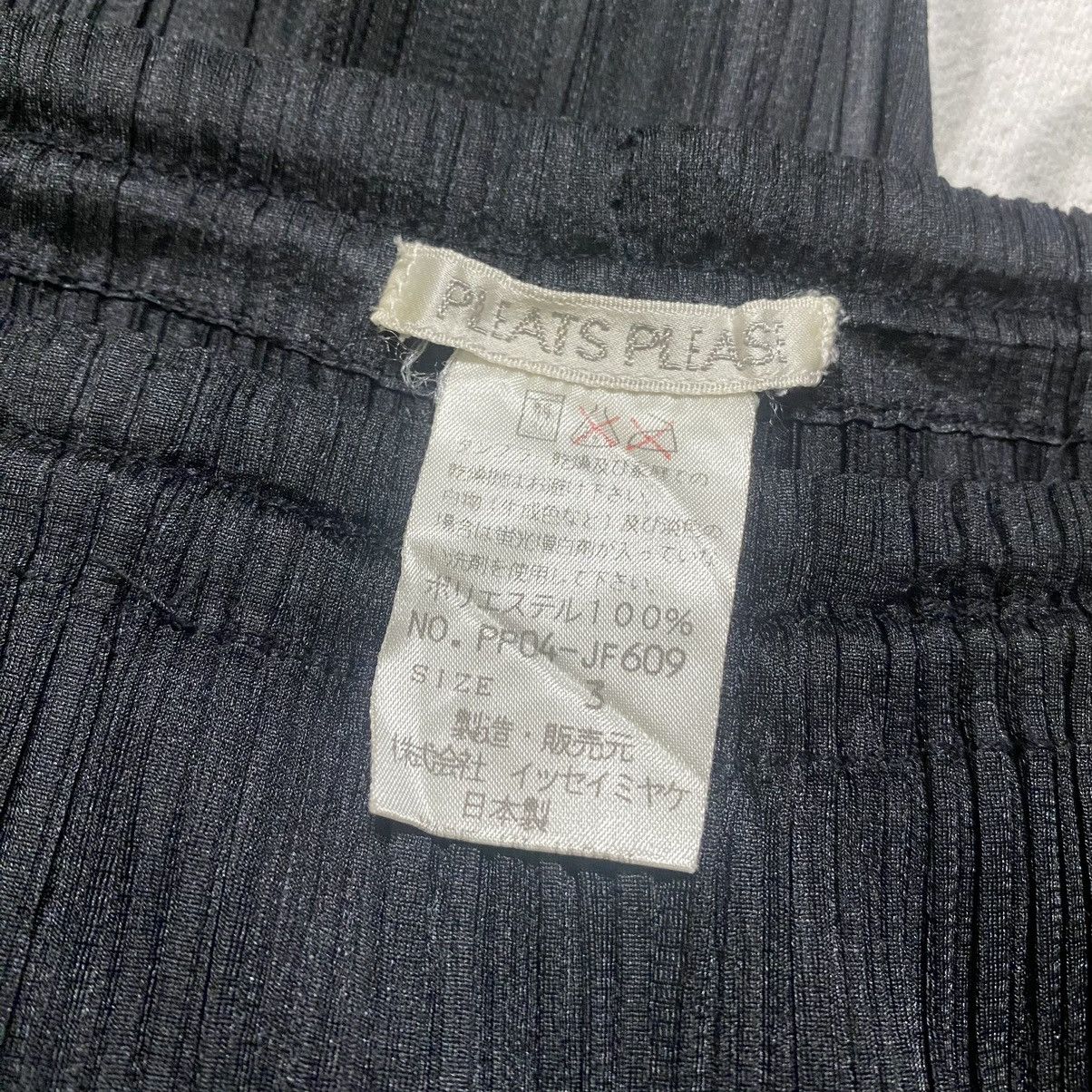 Pleats Please Issey Miyake Vintage Pleats Please Black Pants Straight Leg Size US 30 / EU 46 - 16 Thumbnail