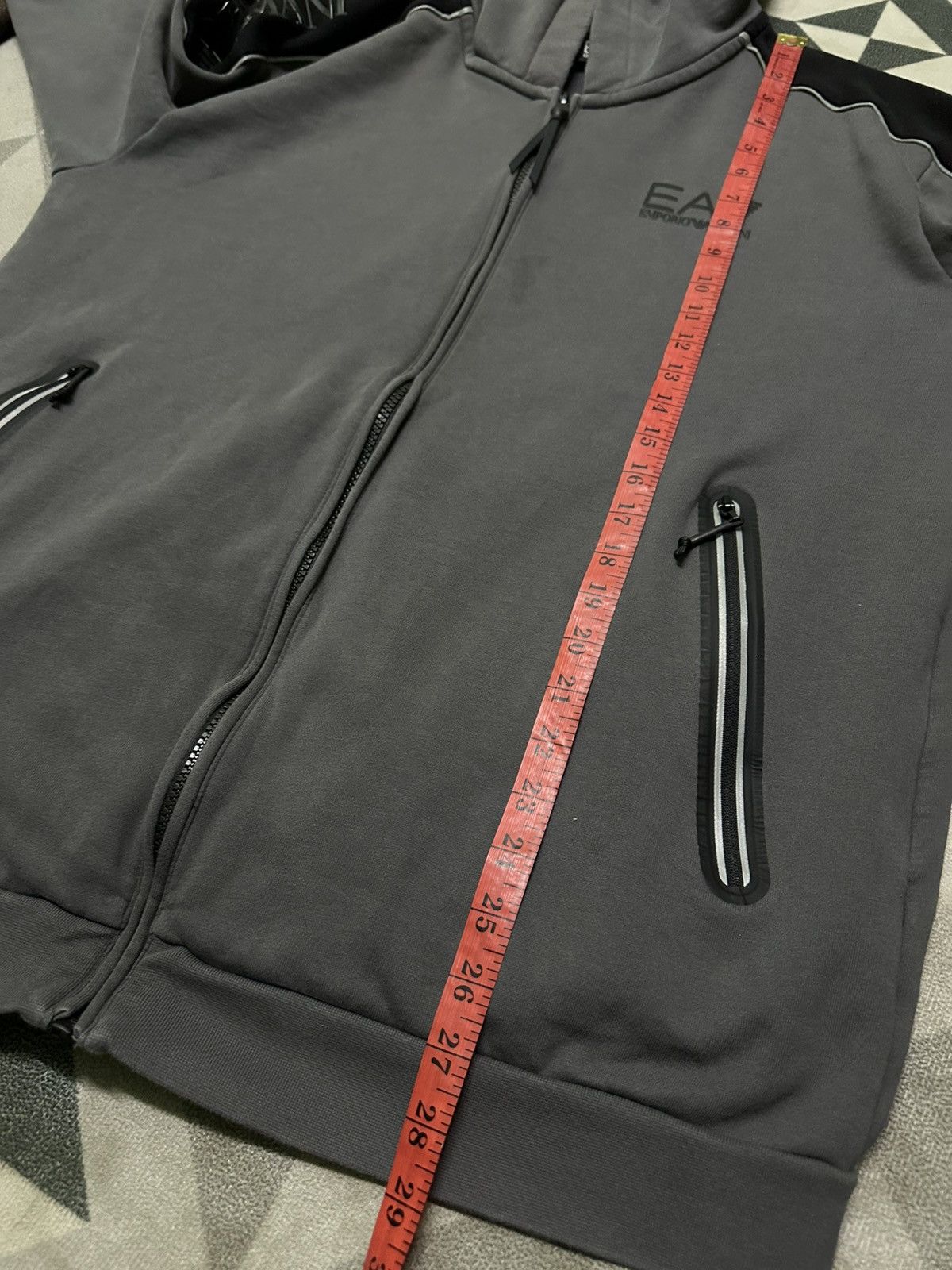 Emporio Armani Emporio Armani EA7 men’s athletic colour block zipper hoodie Size US XXL / EU 58 / 5 - 9 Thumbnail