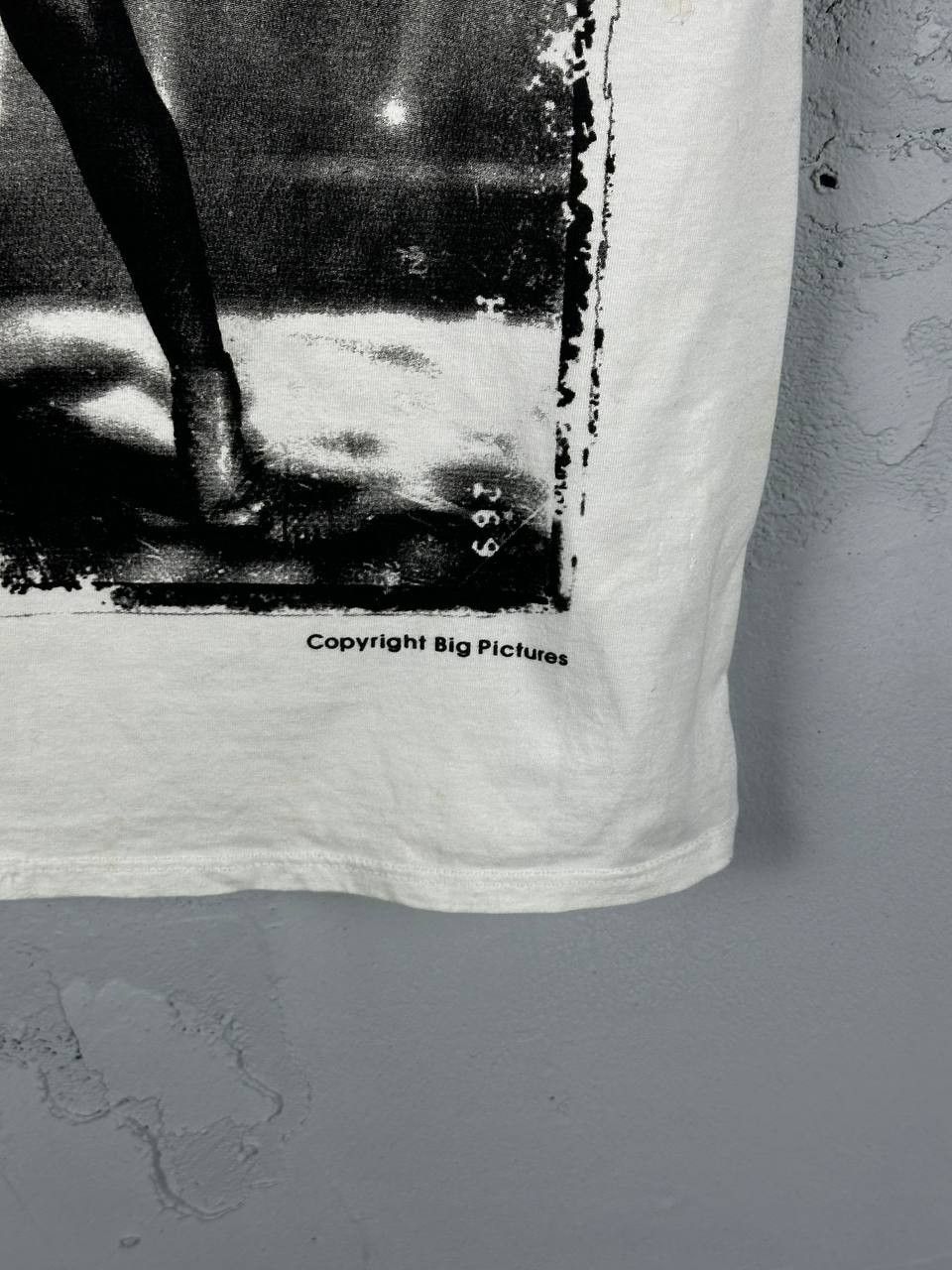 Band Tees × Rihanna × Vintage Rihanna 2012 Vintage T-Shirt Big Logo Size S Size US S / EU 44-46 / 1 - 5 Thumbnail