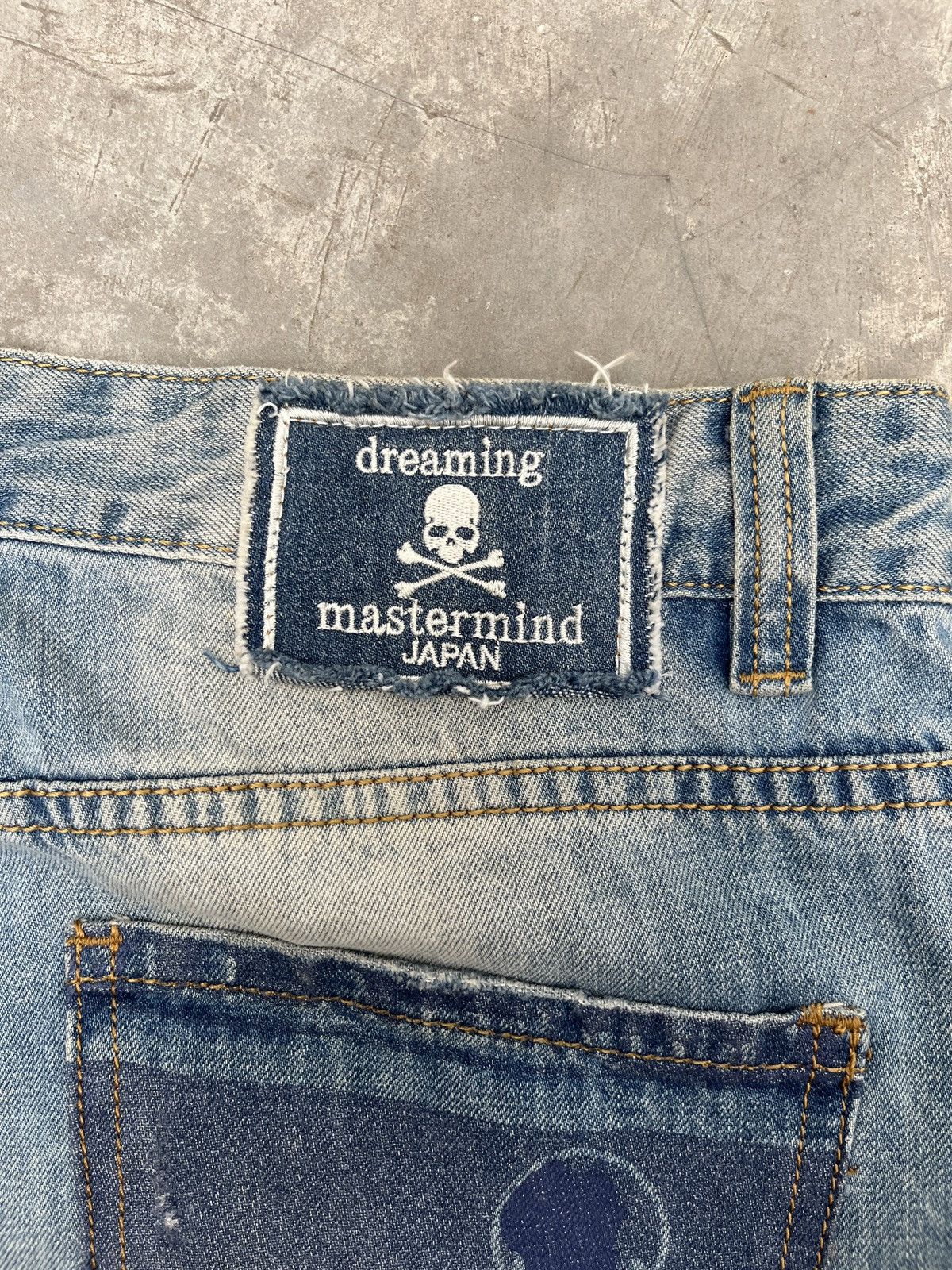 Mastermind Japan SS13 Mastermind Japan “Dreaming” Distressed Washed Jeans Size US 36 / EU 52 - 12 Thumbnail