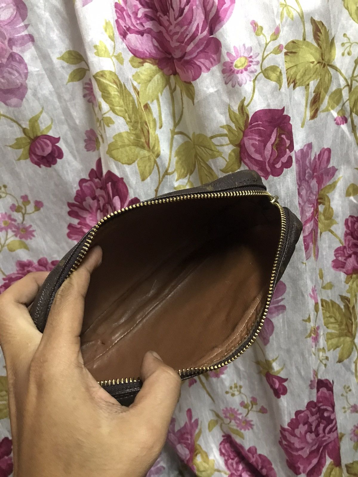 Louis Vuitton × Vintage Vintage Louis Vuitton Monogram Cluct Size ONE SIZE - 3 Thumbnail