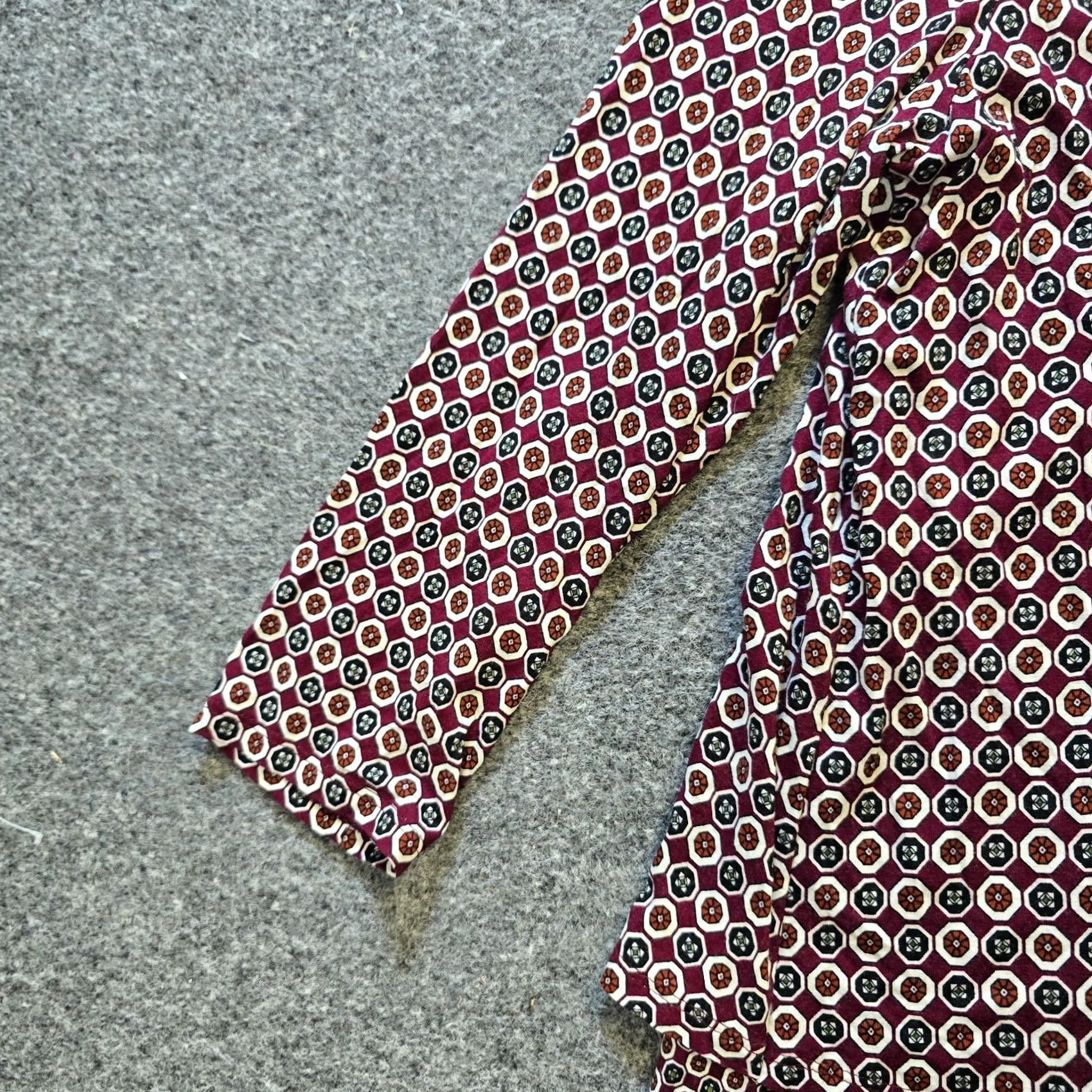 J. Jill J Jill Wearever Top Women S Red Geometric Layered Back Stretch Causal Career Shirt Size S / US 4 / IT 40 - 3 Thumbnail