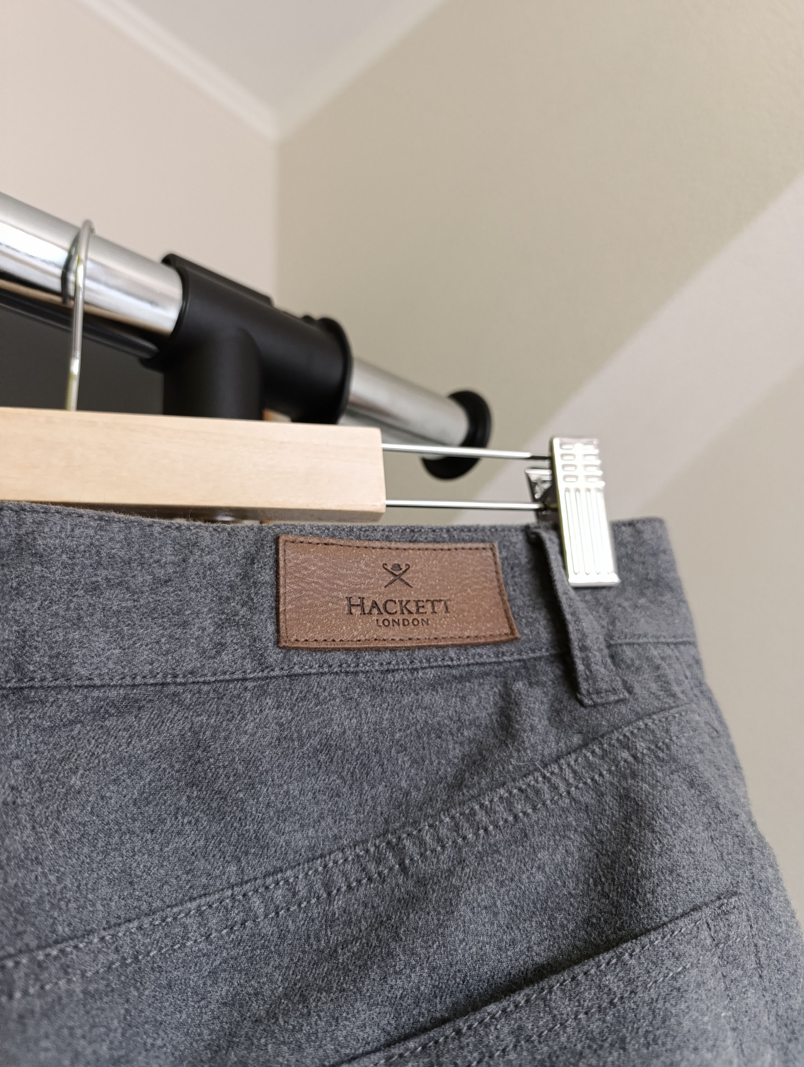 Designer × Hackett Hackett Flannel logo-patch straight-leg Trousers Size US 30 / EU 46 - 3 Thumbnail