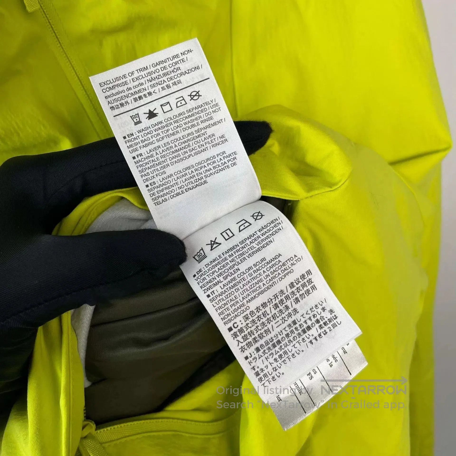 Arc'teryx Yellow Hooded Light Jacket Size M. Size US M / EU 48-50 / 2 - 5 Thumbnail