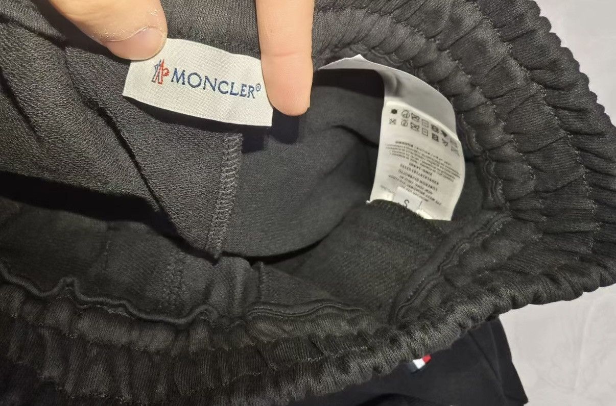 Moncler Authentic Moncler felt patch sweatpants Size US 32 / EU 48 - 5 Thumbnail