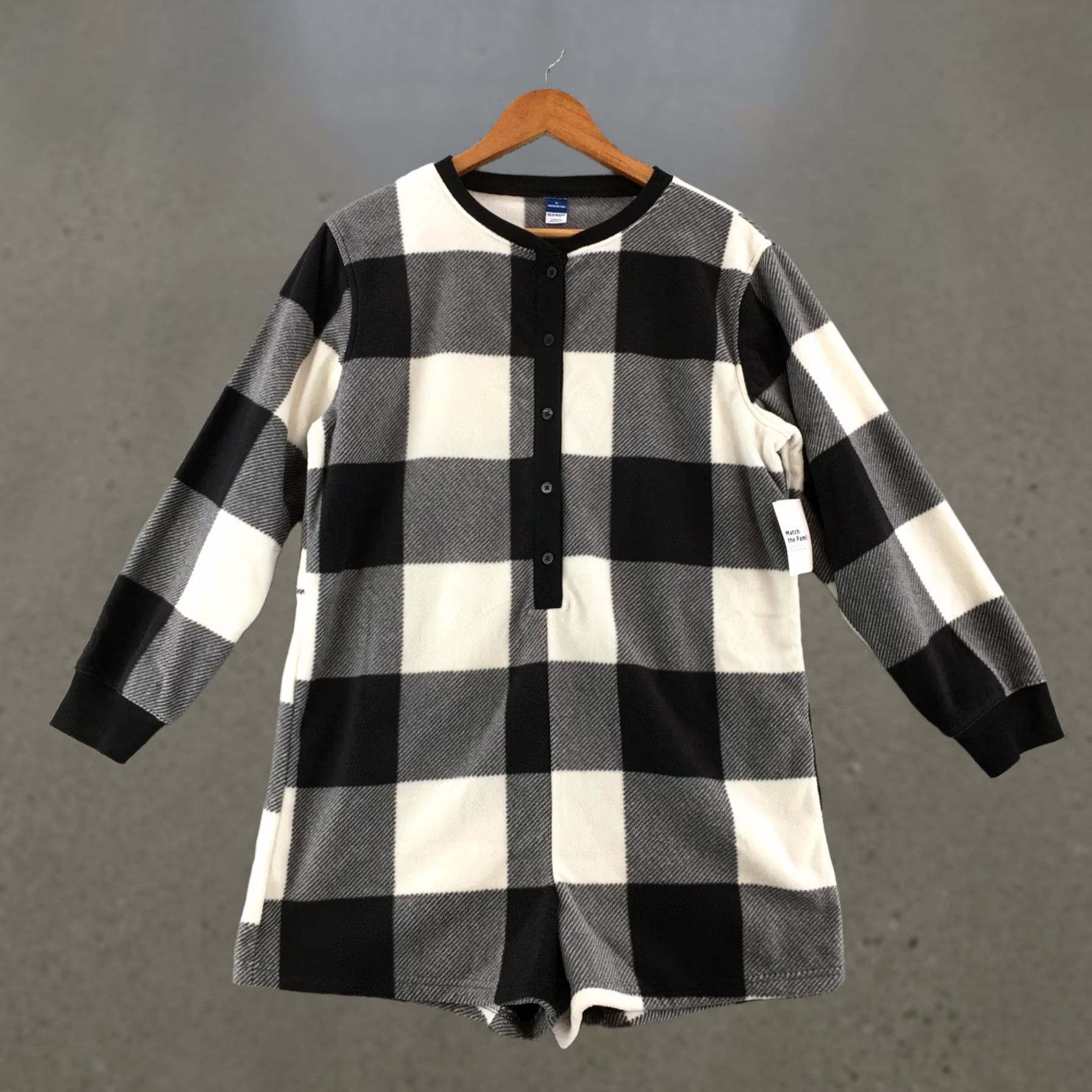 Old Navy Old Navy Fleece Henley Romper Pajama Womens Medium Black Plaid Long Sleeve NWT Size M / US 6-8 / IT 42-44 - 1 Thumbnail