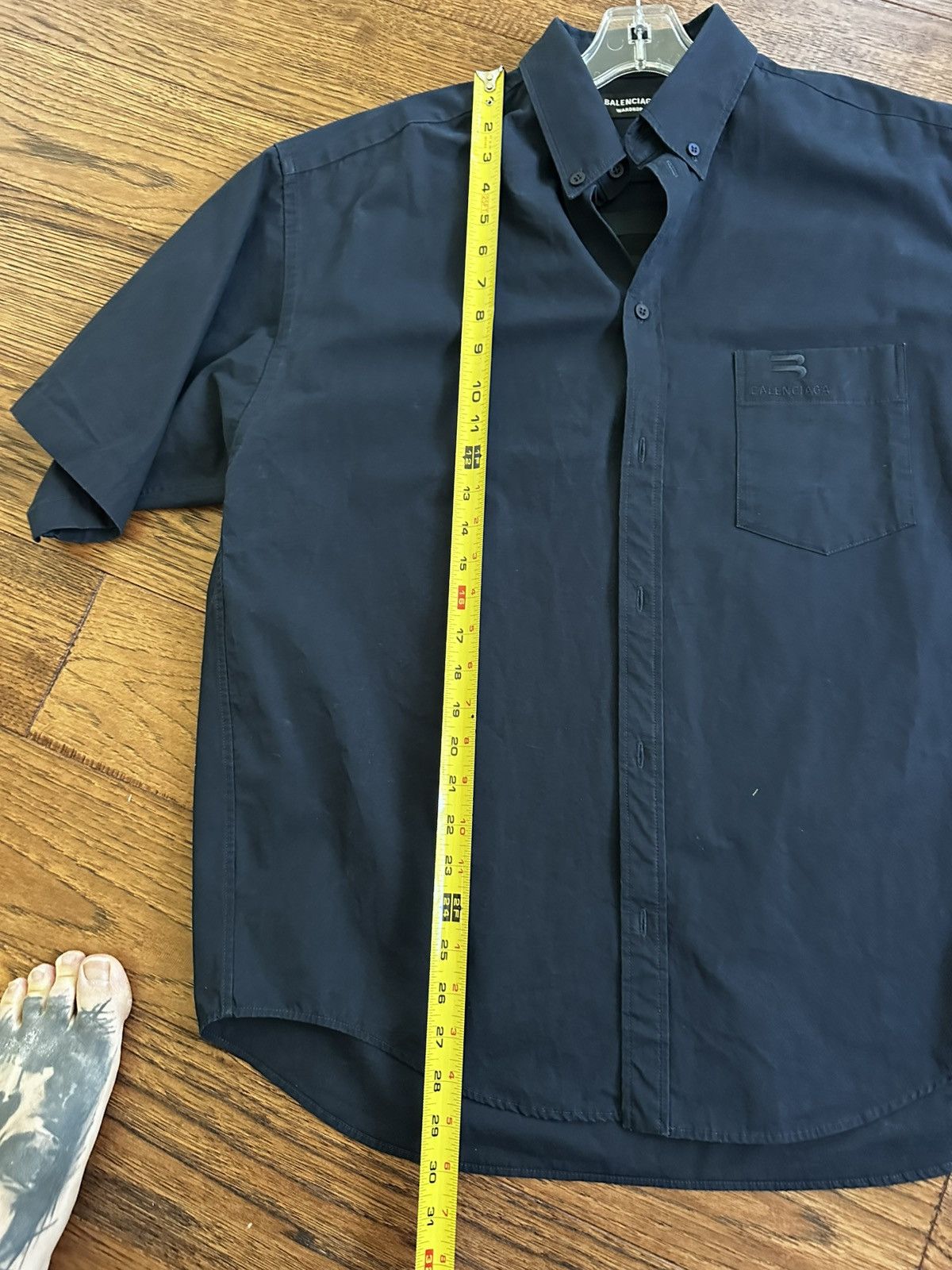 Balenciaga Balenciaga Short Sleeve Button Sporty B Size US M / EU 48-50 / 2 - 10 Thumbnail