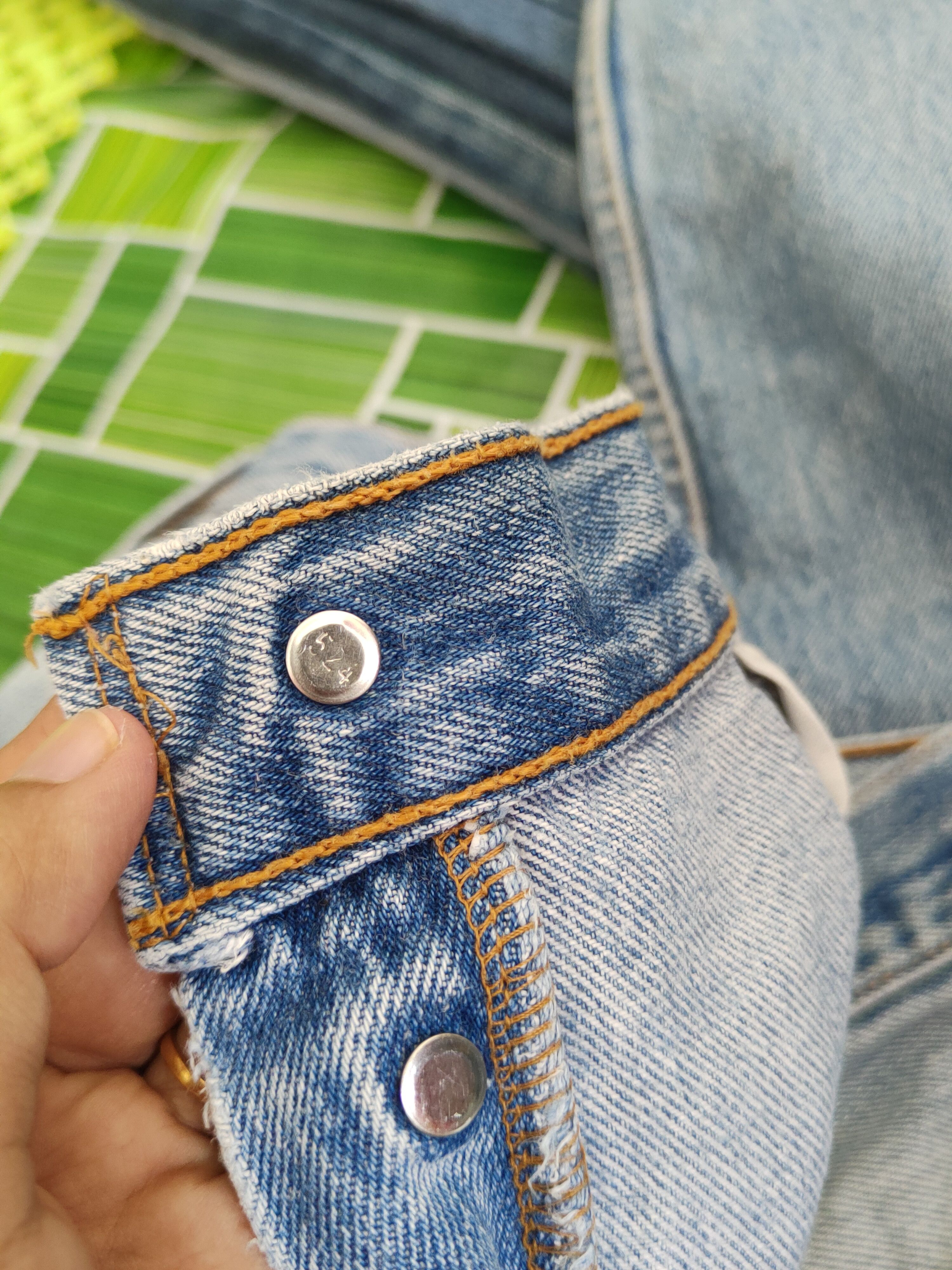 Levi's DL 501 Levi's Blue Distressed Denim vintage Pants #S1373 Size US 33 - 15 Thumbnail