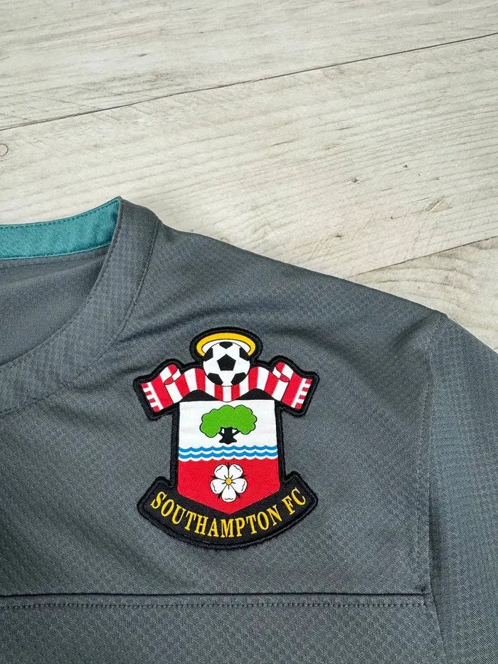 Under Armour Southampton 2020 2021 Tracksuit Training Jersey And Pants Size US M / EU 48-50 / 2 - 18 Thumbnail