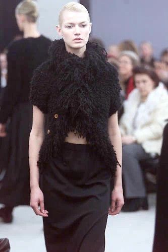 Comme des Garcons COMME des GARCONS 02aw Fringe Seahorse Hair Cardi S XS-M Size S / US 4 / IT 40 - 1 Thumbnail