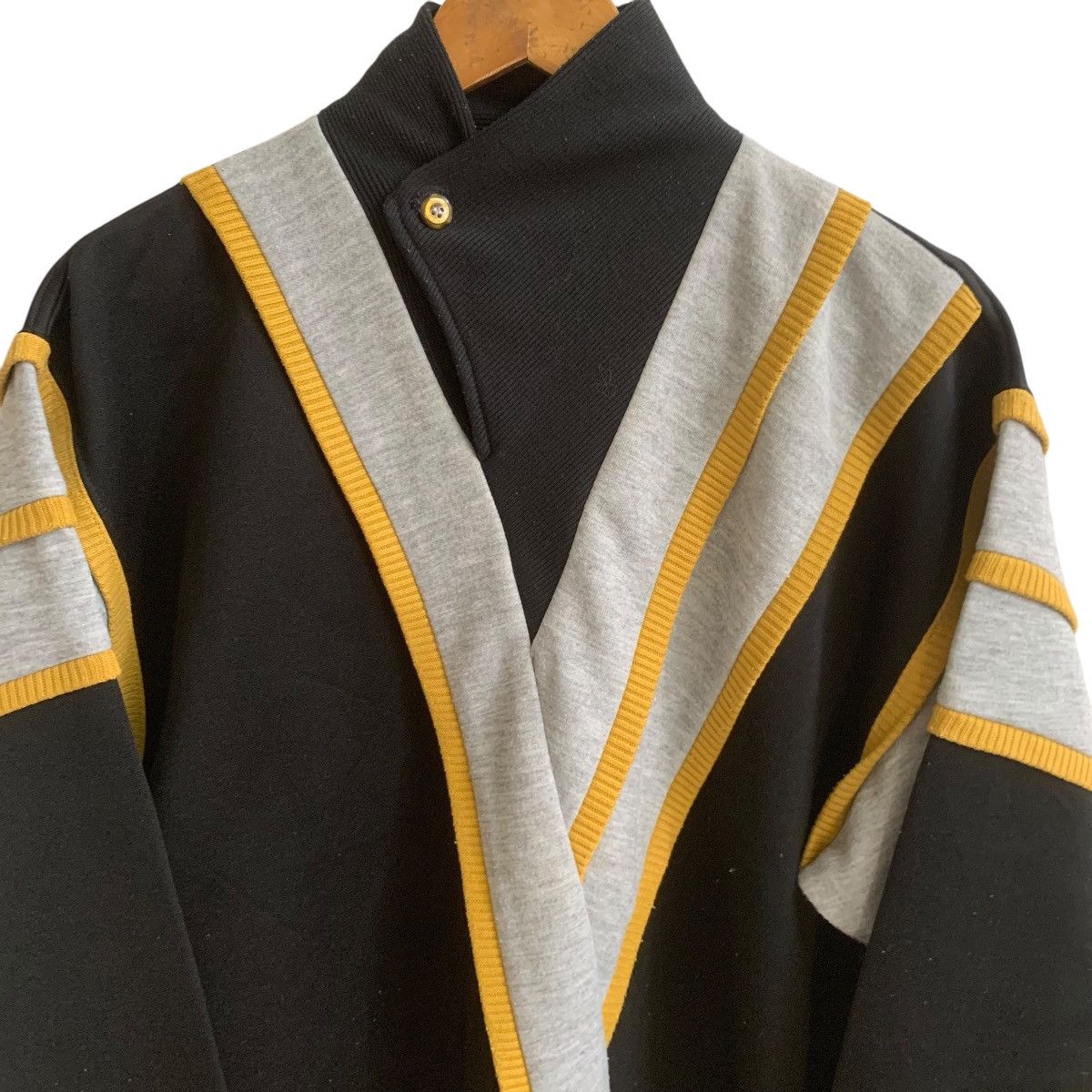 Vintage Vintage Japanese Design Sweatshirt Medium Size US L / EU 52-54 / 3 - 2 Thumbnail