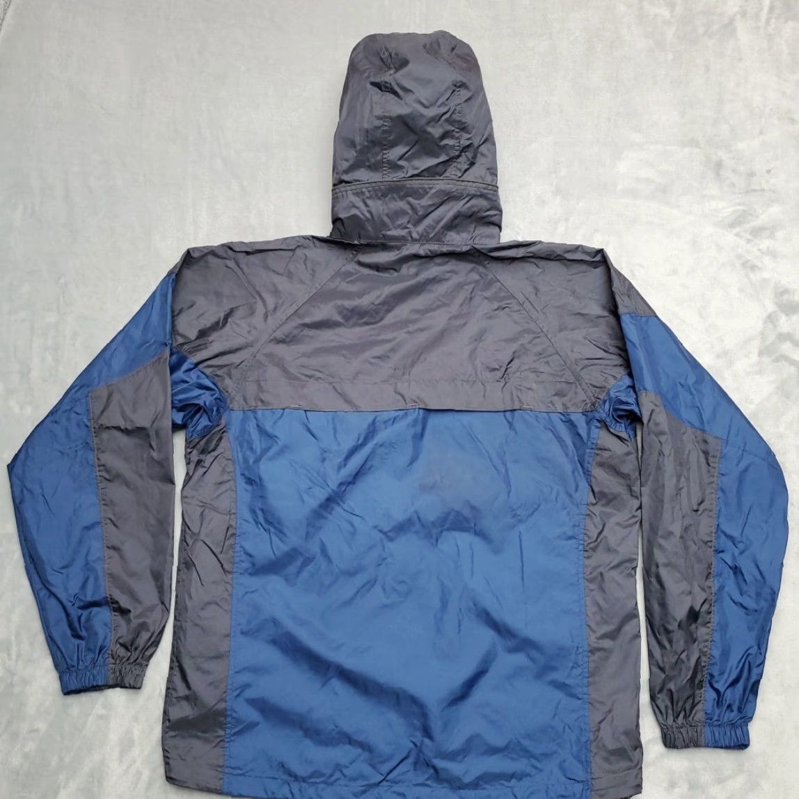 Vintage Columbia Jacket Mens S Blue Nylon Hooded Lined Lightweight Windbreaker Packable Size US S / EU 44-46 / 1 - 5 Thumbnail