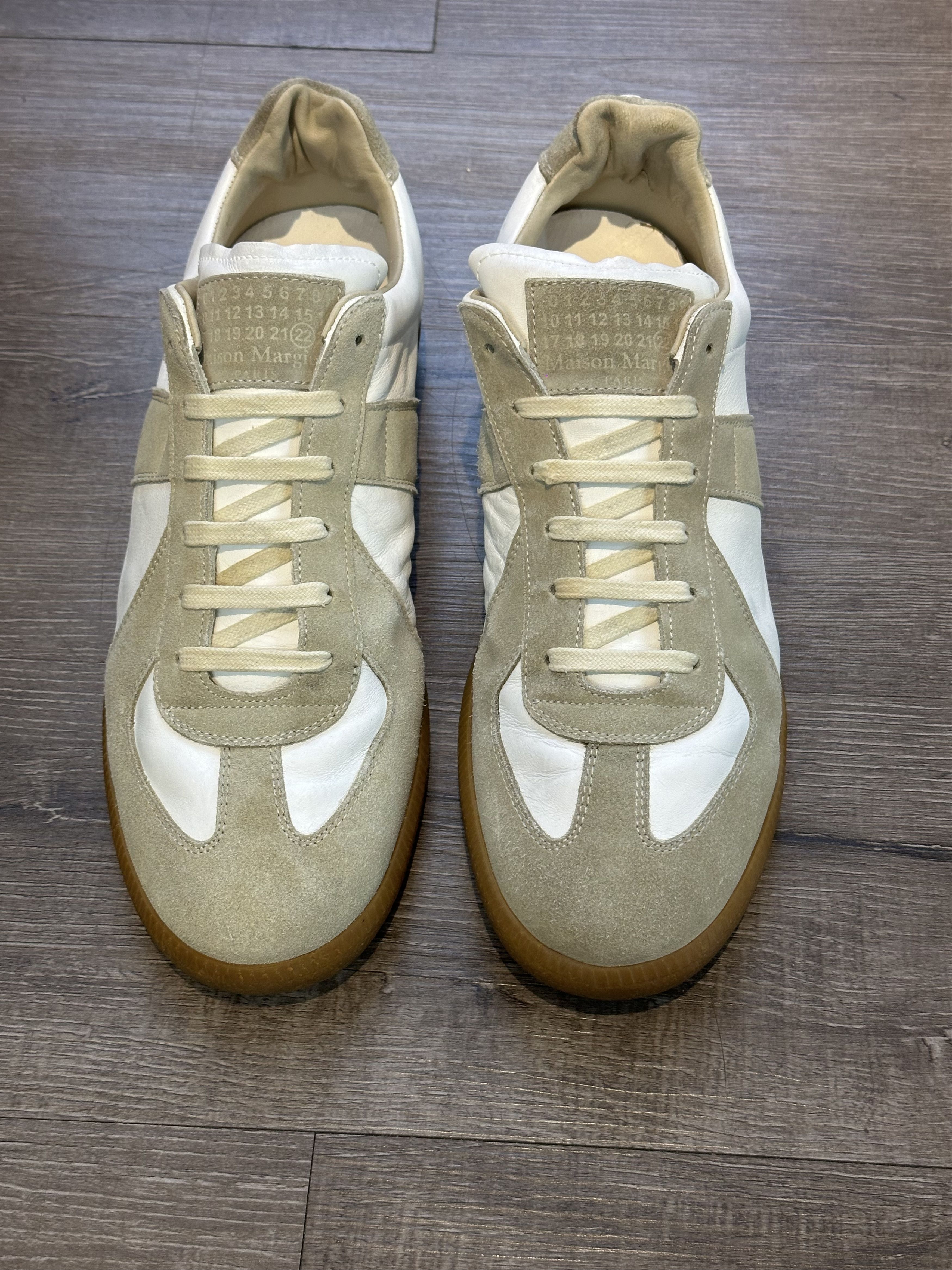 Maison Margiela Maison Margiela Replica Low Sneaker Size US 10.5 / EU 43-44 - 1 Thumbnail