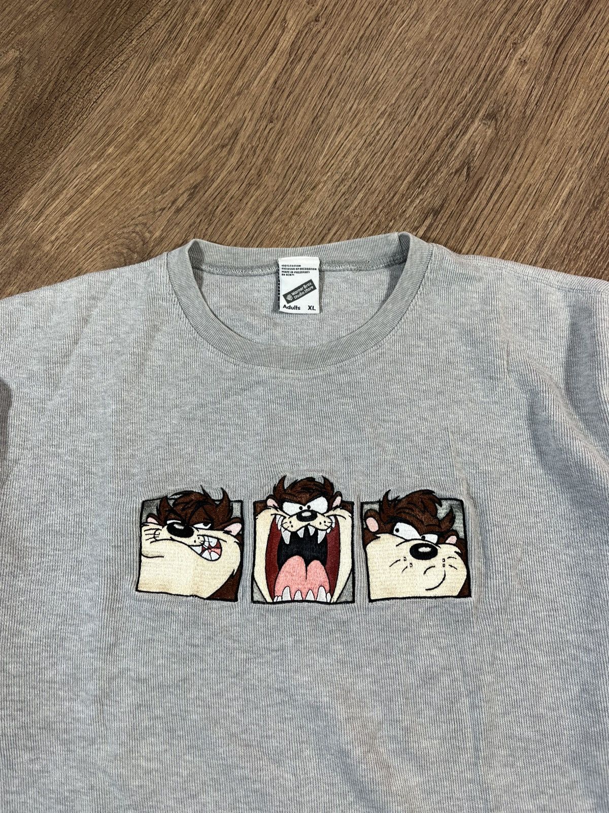 Vintage × Warner Bros Vintage 1998s Warner Bros Looney Tunes Taz Sweatshirt Size US XL / EU 56 / 4 - 4 Thumbnail