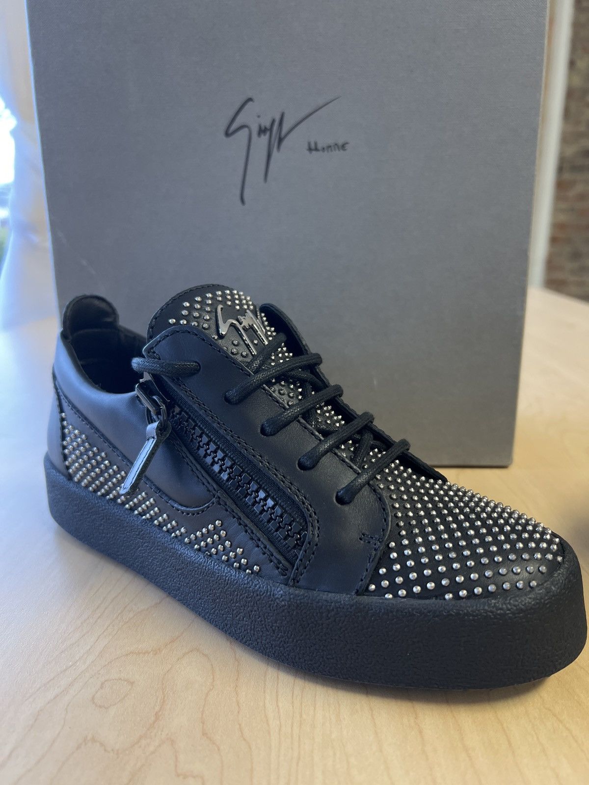 Giuseppe Zanotti Studed Low Top EU37 Size US 7 / IT 37 - 3 Thumbnail