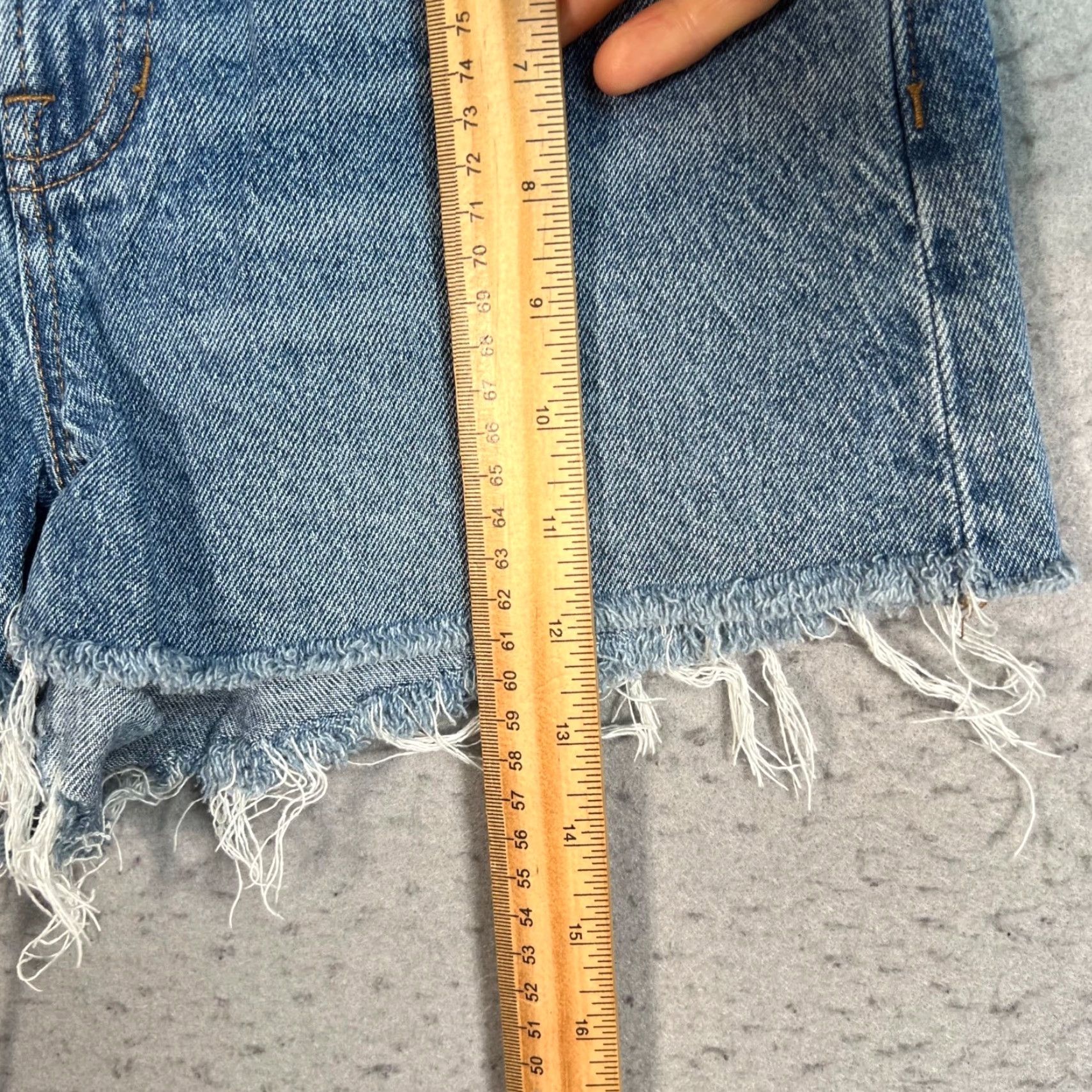 Madewell Madewell Womens Size 26 High-Rise Denim Cutoff Shorts Frayed Hem Blue Size 26" / US 2 / IT 38 - 7 Thumbnail