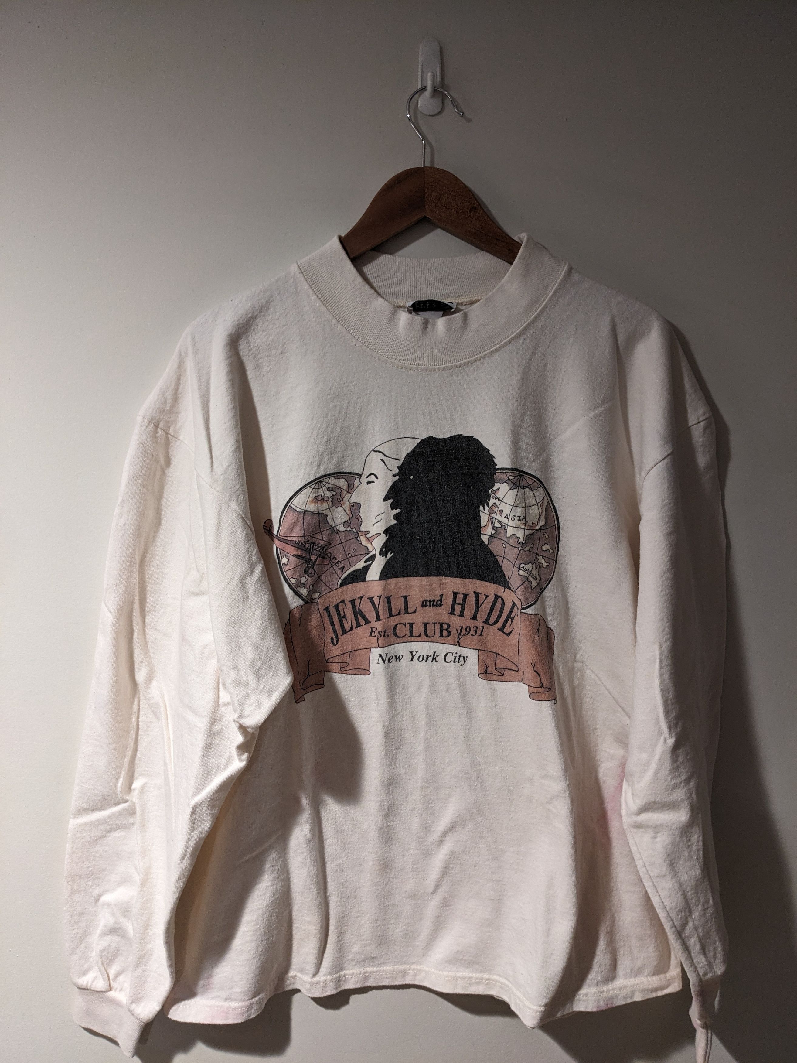 Vintage Vintage 90s Dr. Jekyll and Hyde Club New York Long-Sleeve Size US XL / EU 56 / 4 - 1 Thumbnail