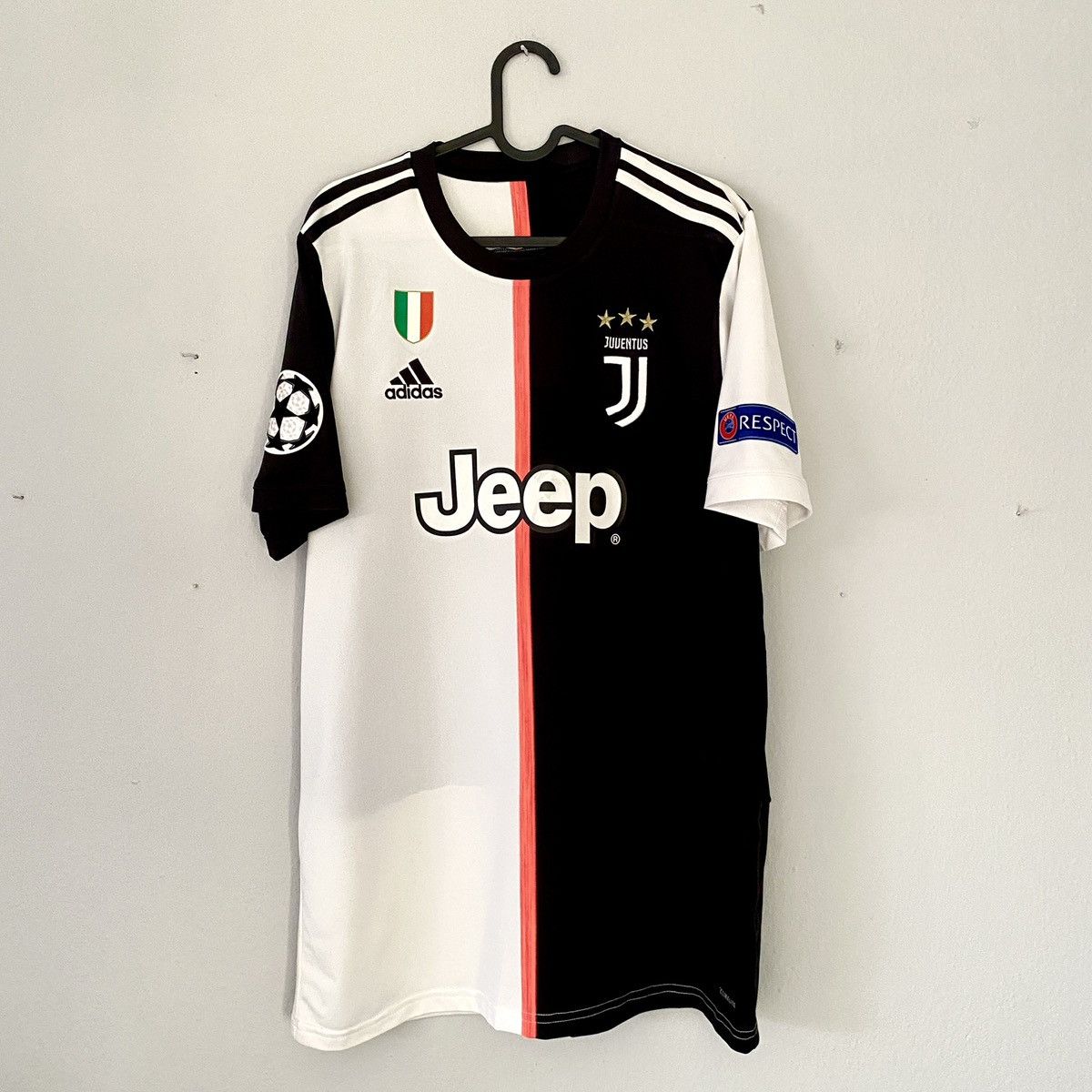 Adidas 2019 2020 Juventus Ronaldo Adidas Home UCL Kit Soccer Jersey Size US L / EU 52-54 / 3 - 3 Thumbnail