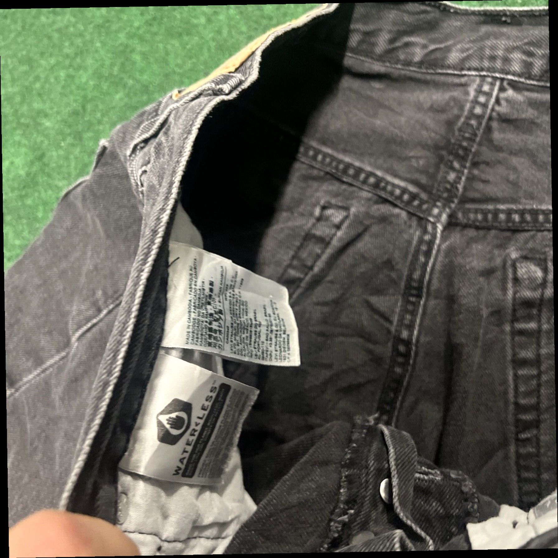 Levi's Levis 501 Womens Size 31 Cut Off Jeans Shorts Black Denim Button Fly Size 31" - 7 Thumbnail