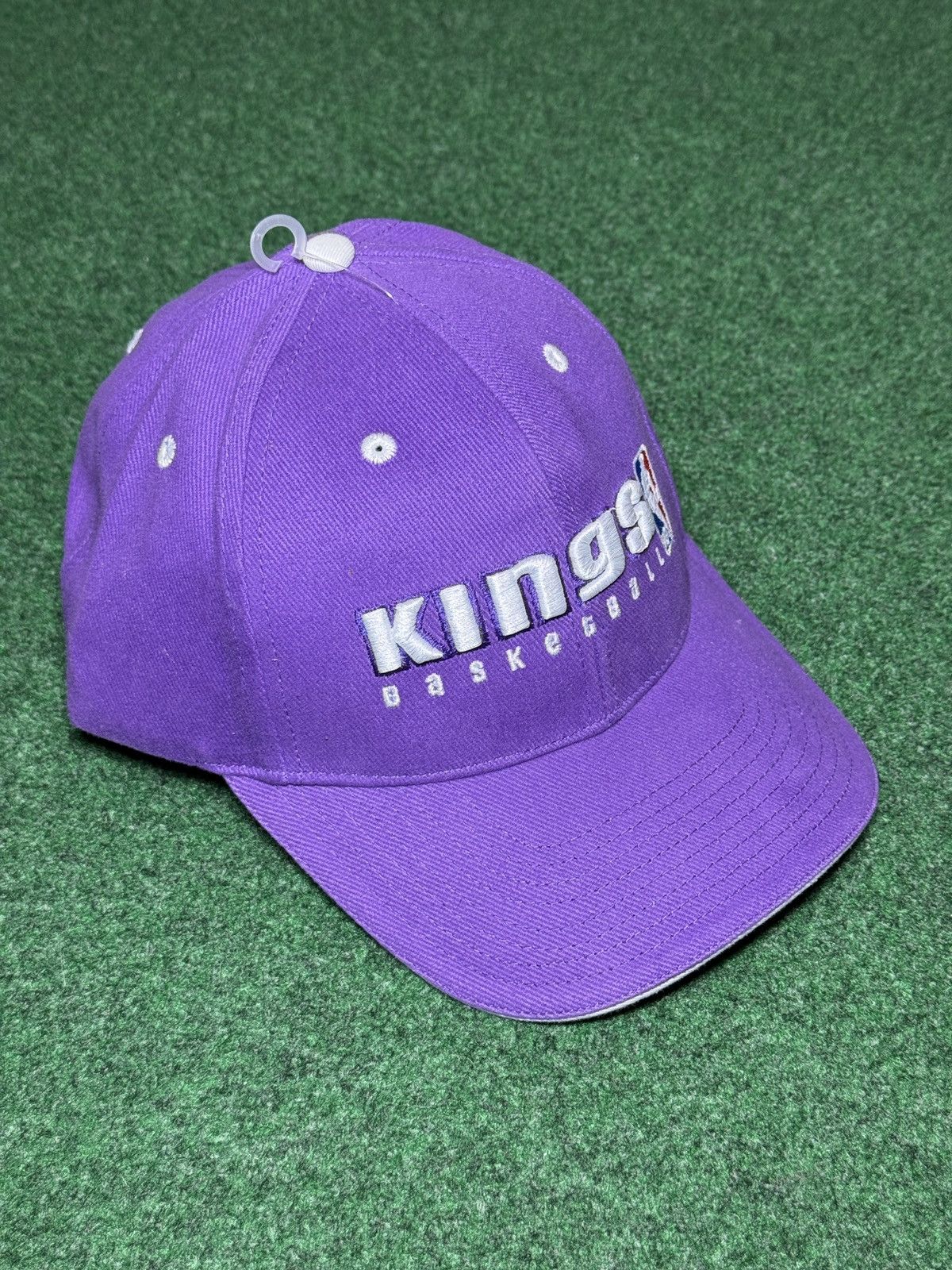 NBA Vintage Sacramento Kings Purple Strapback NBA Deadstock Hat Size ONE SIZE - 2 Thumbnail