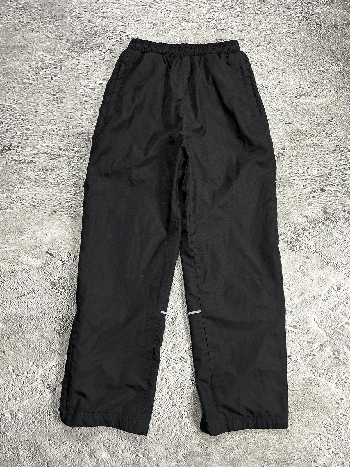 Reebok Reebok nylon track pants parachute black Y2K reflective Size US 30 / EU 46 - 1 Thumbnail