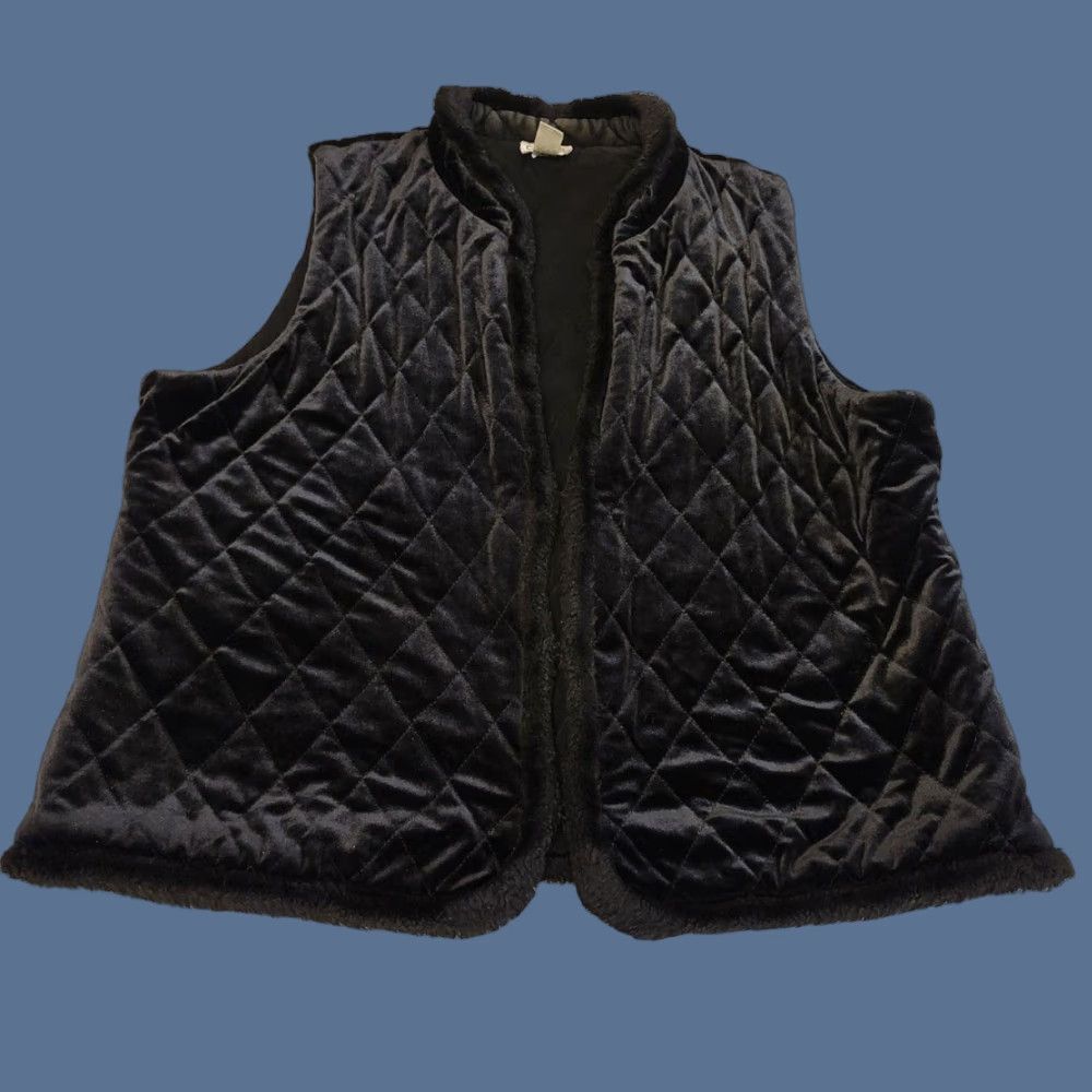 Vintage Chicos Travelers Vest Womens 3 Black Quilted Velvet Faux Fur Trim Reversible Size XS / US 0-2 / IT 36-38 - 1 Thumbnail