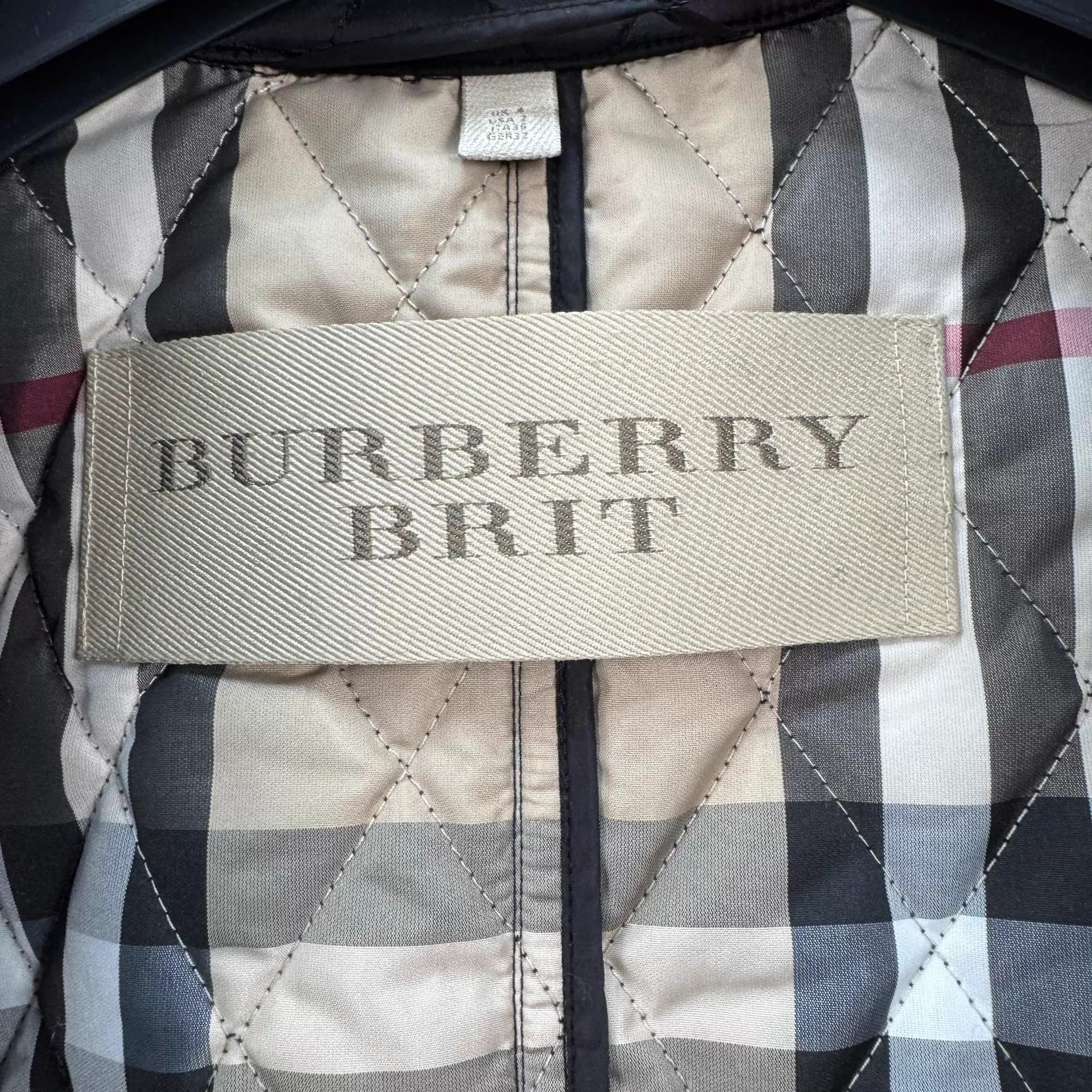 Burberry Burberry quilted check puffer jacket UK4 Size XS / US 0-2 / IT 36-38 - 6 Thumbnail